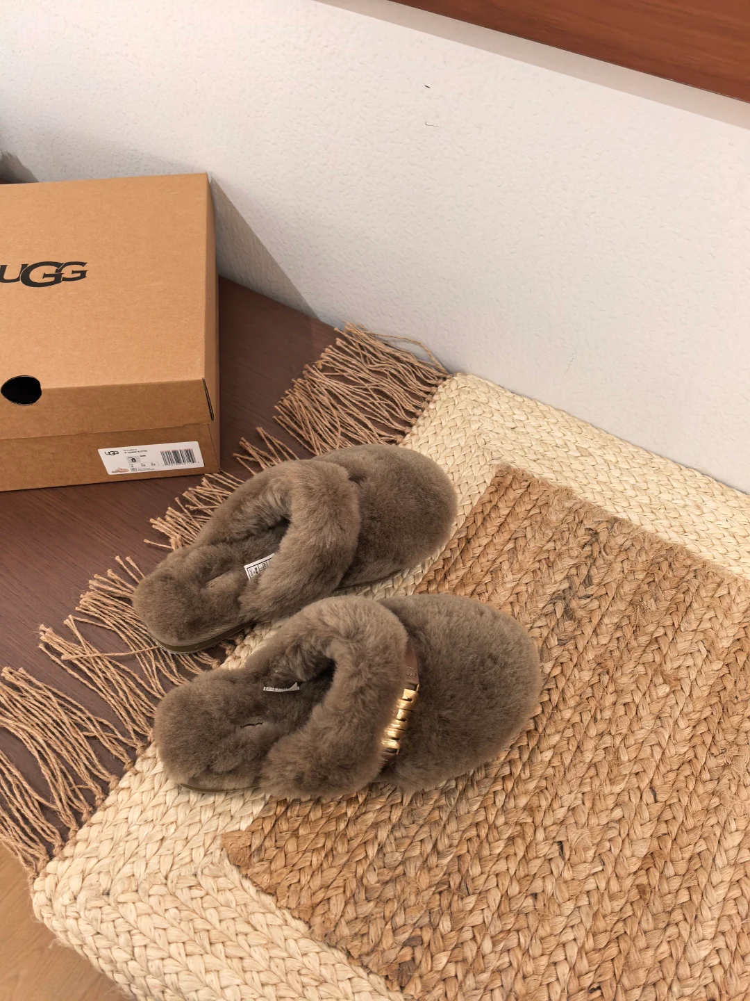 Guc New Side metal slippers