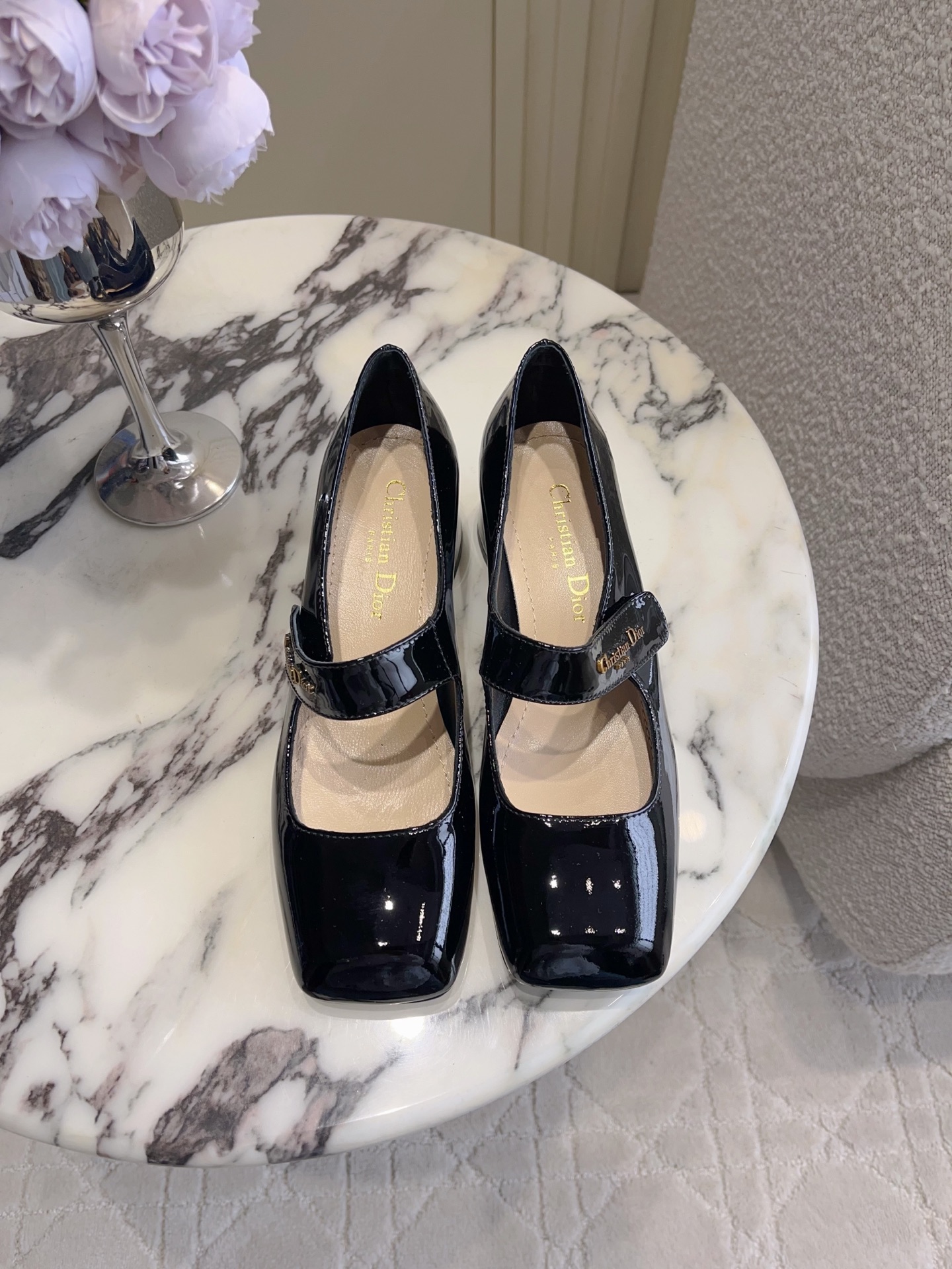 Chan New Patent leather Mary Jane shoes
