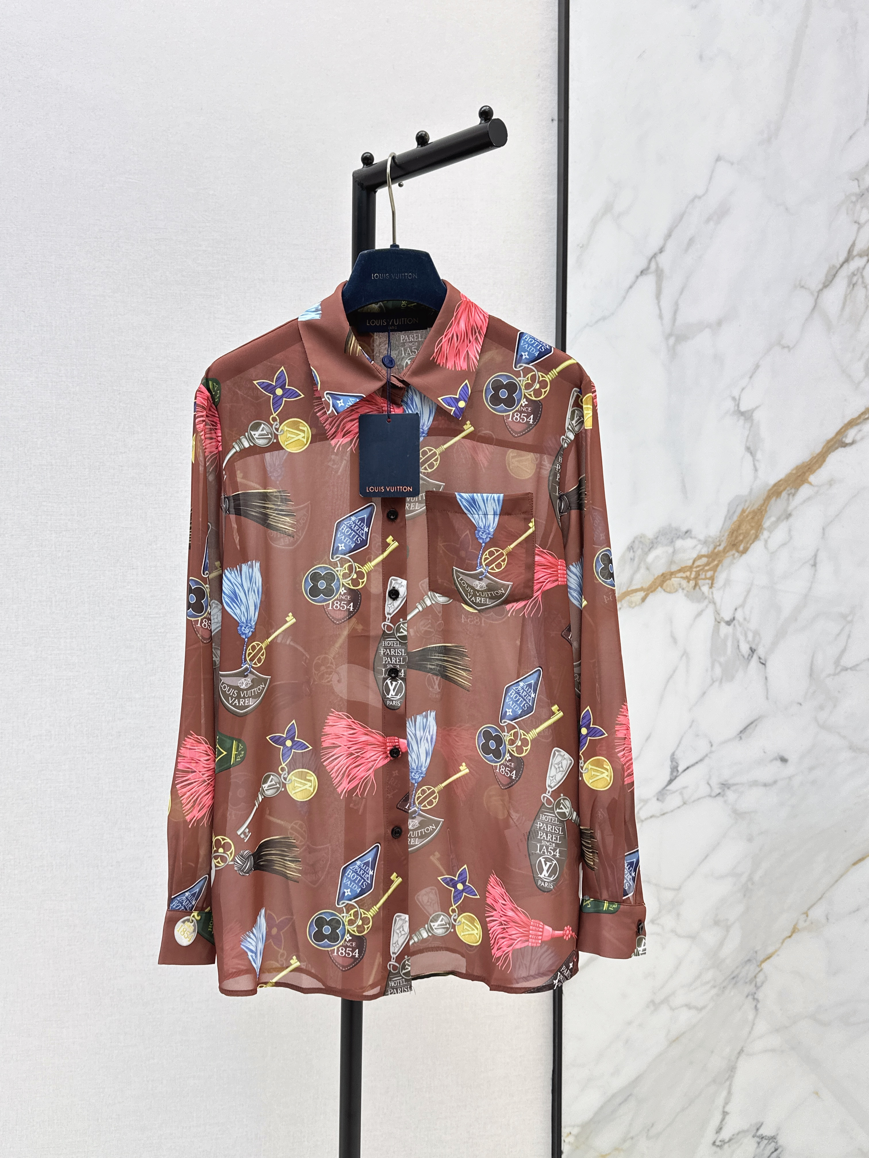 Louis New print shirt