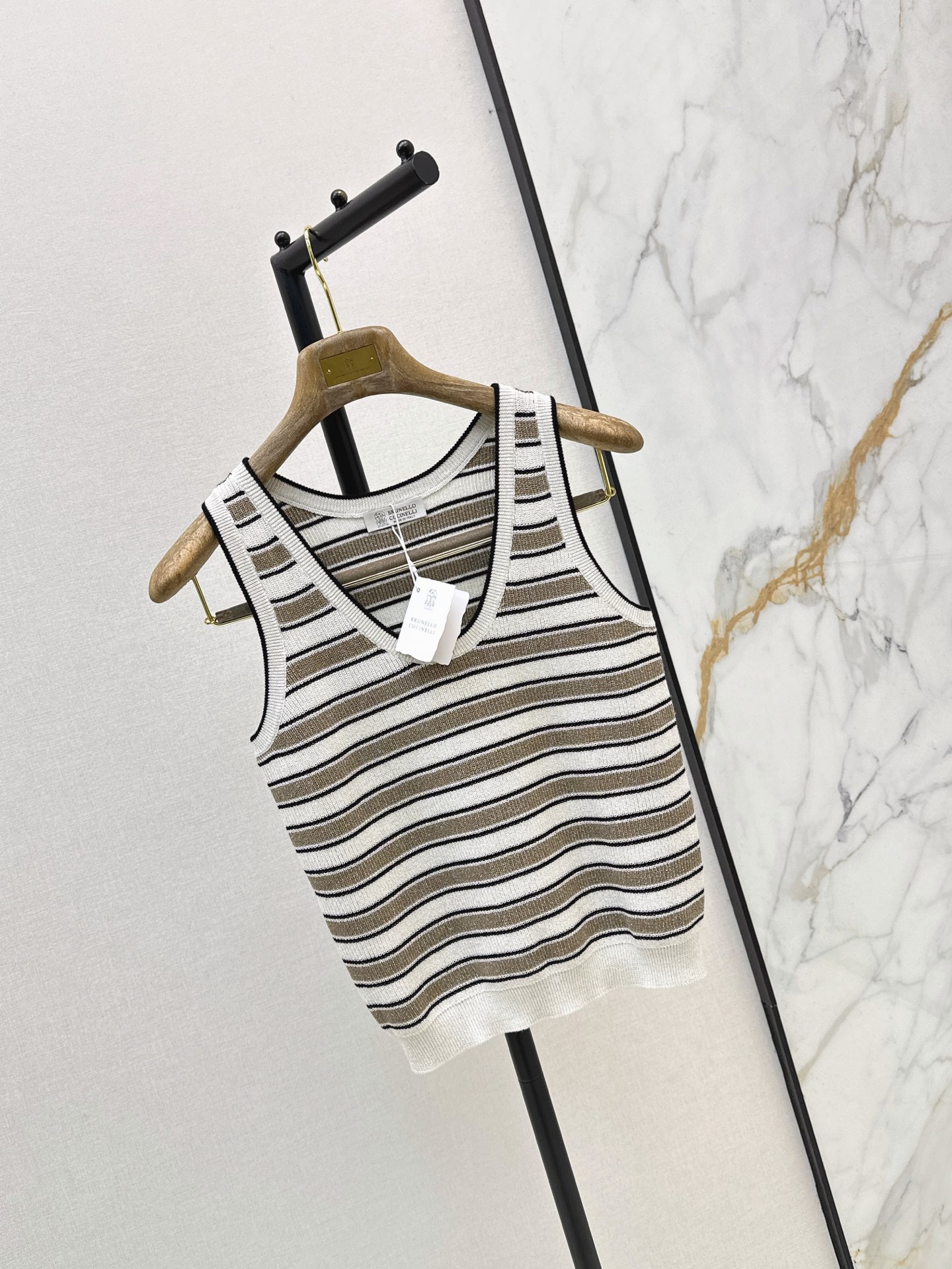 Brun New Striped sleeveless knitwear