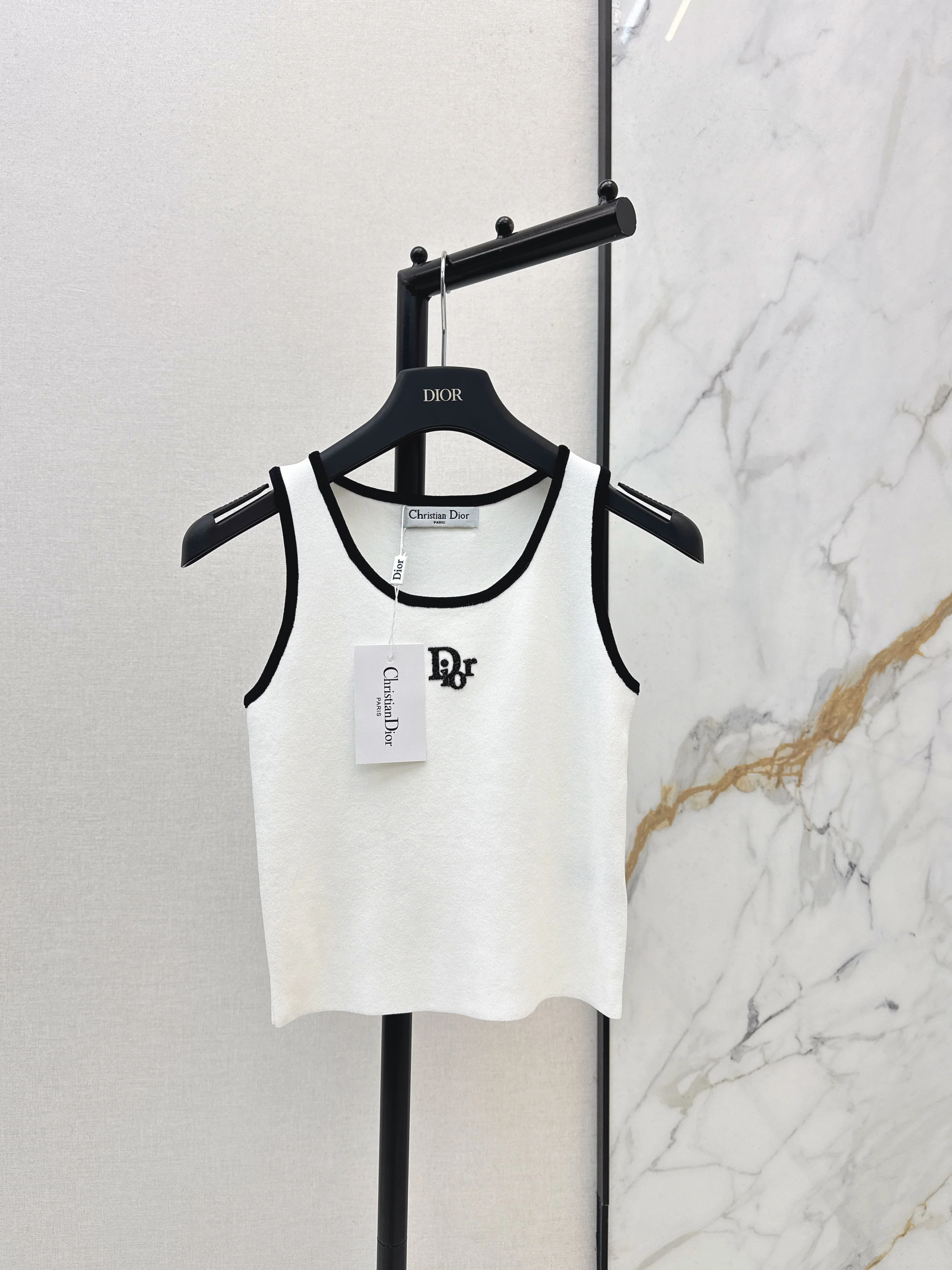 CD NEW knitted vest