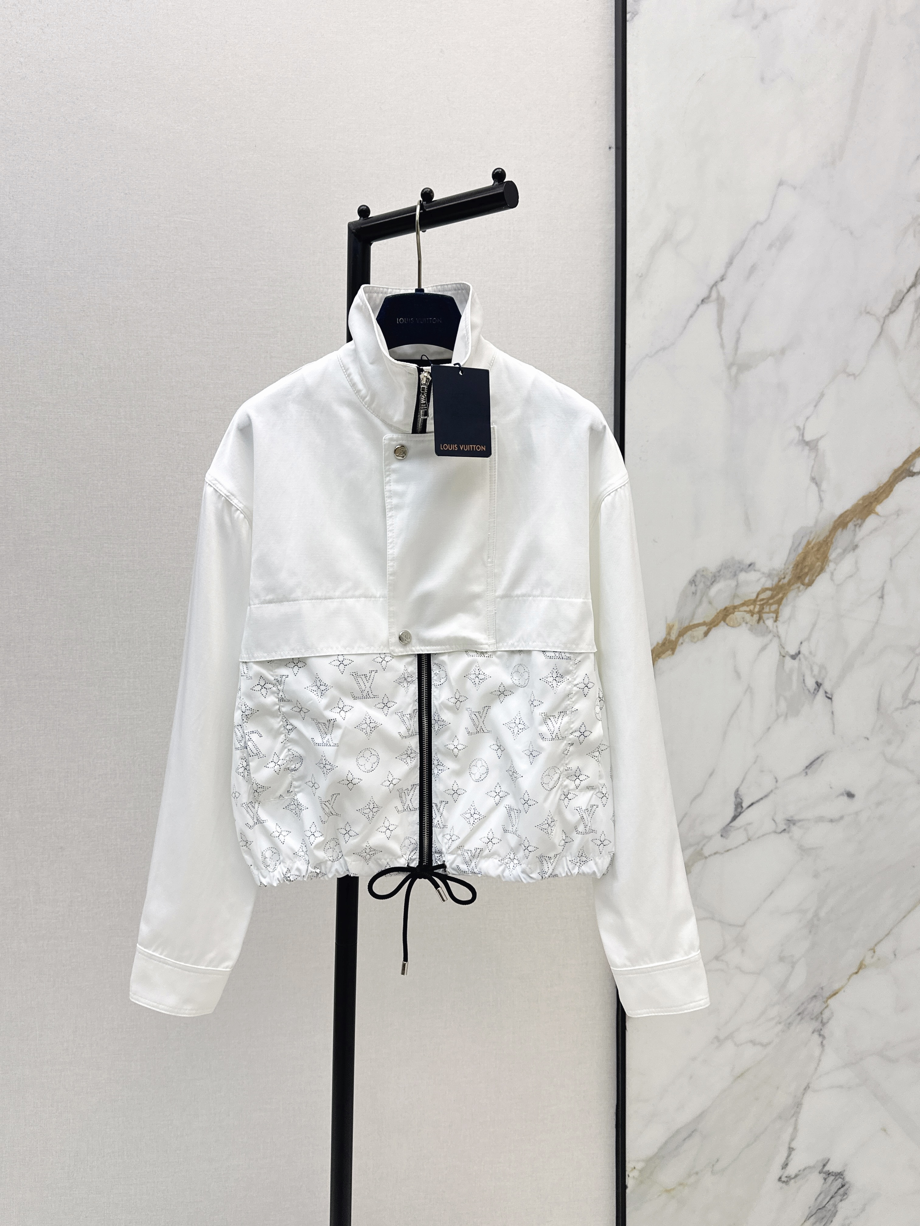 Louis New contract jacket