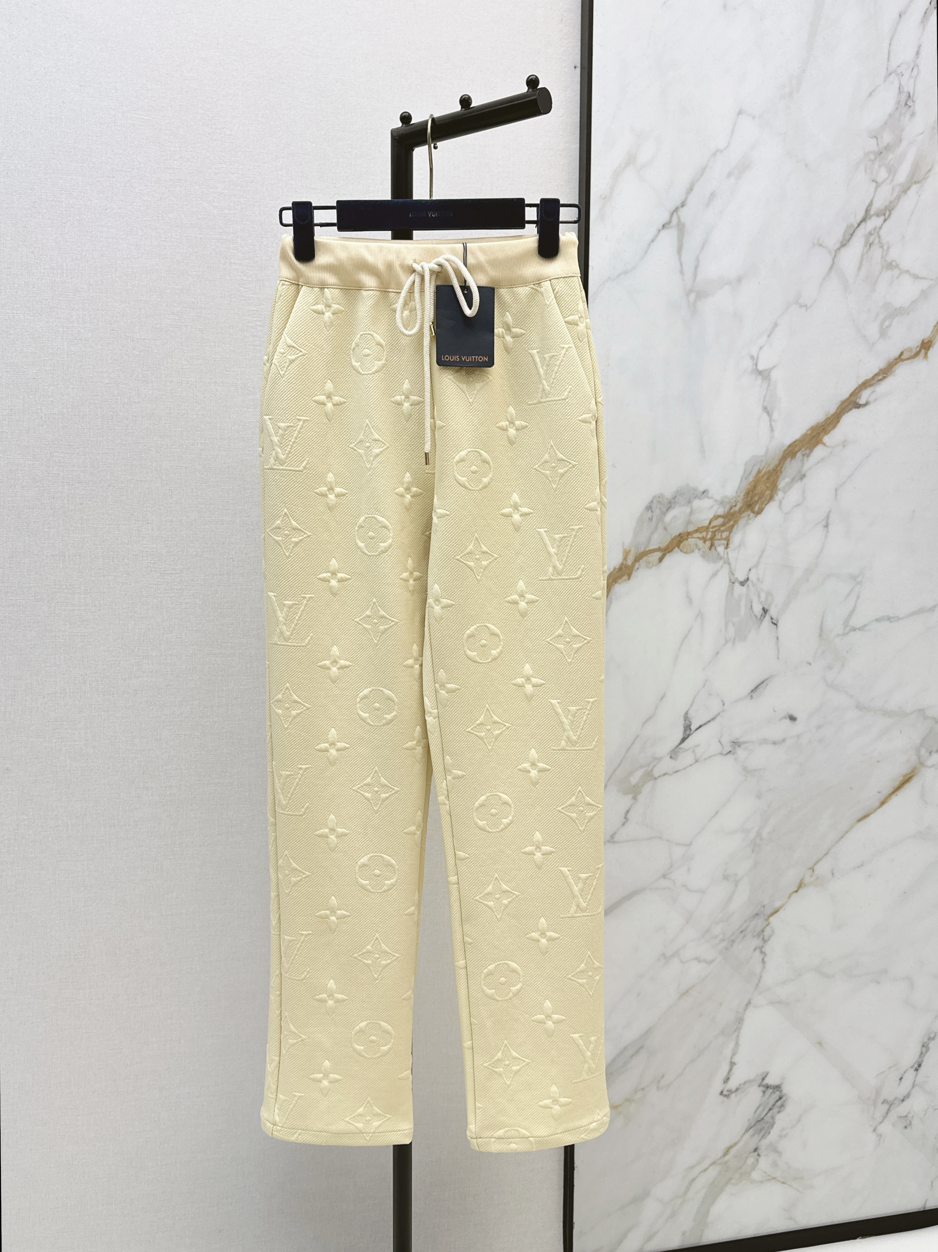 Louis New embossed casual pants