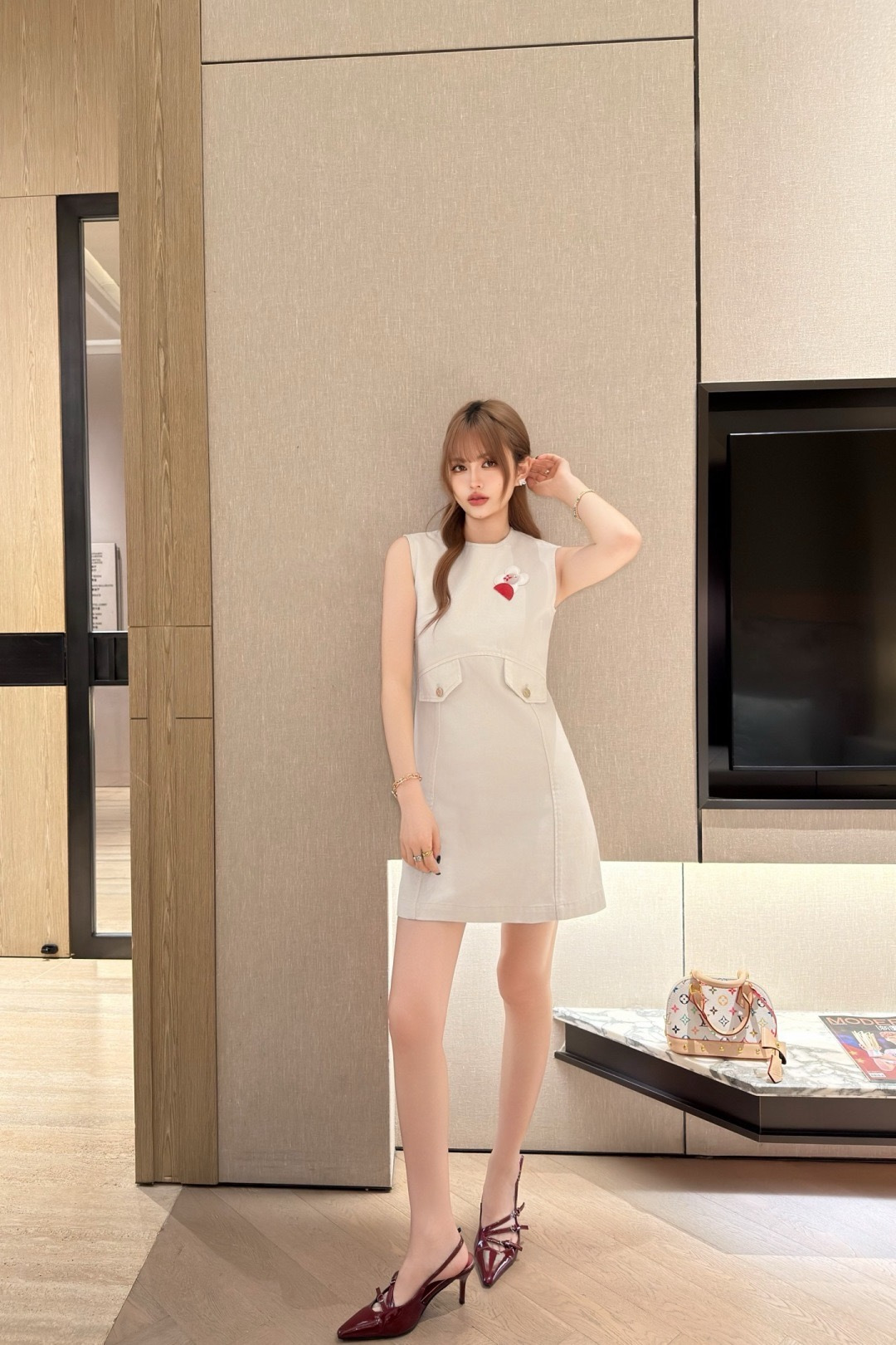 Loui New sleeveless dress