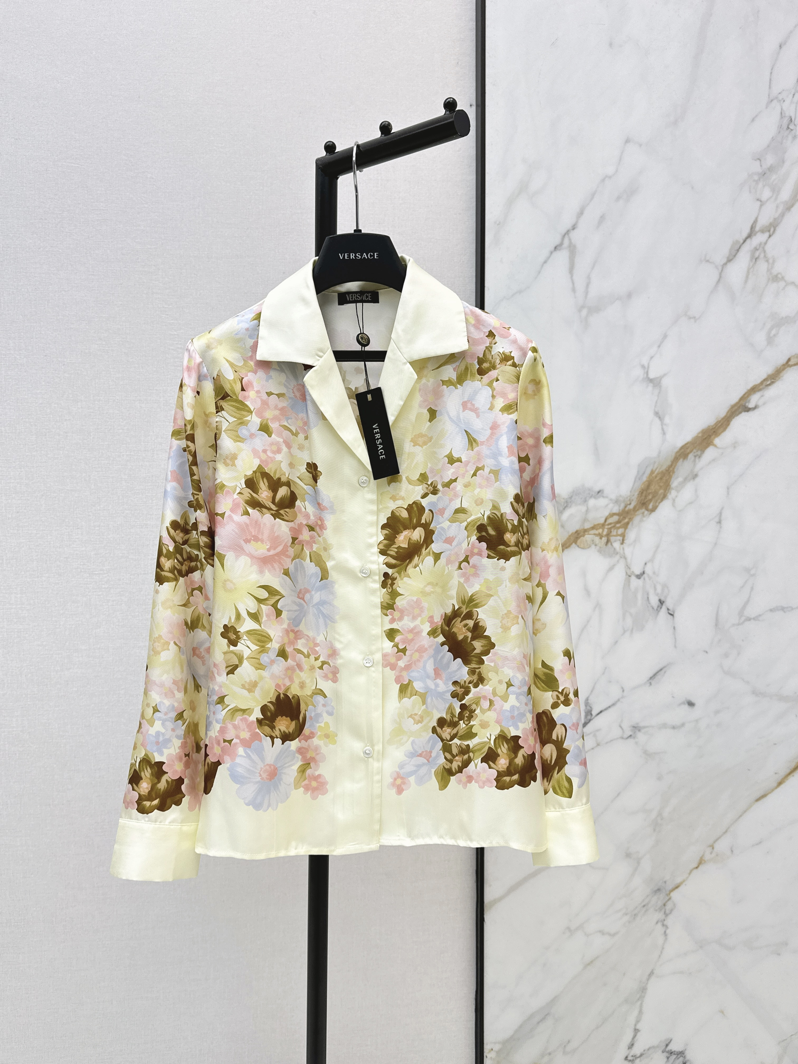 Ver New print silk shirt