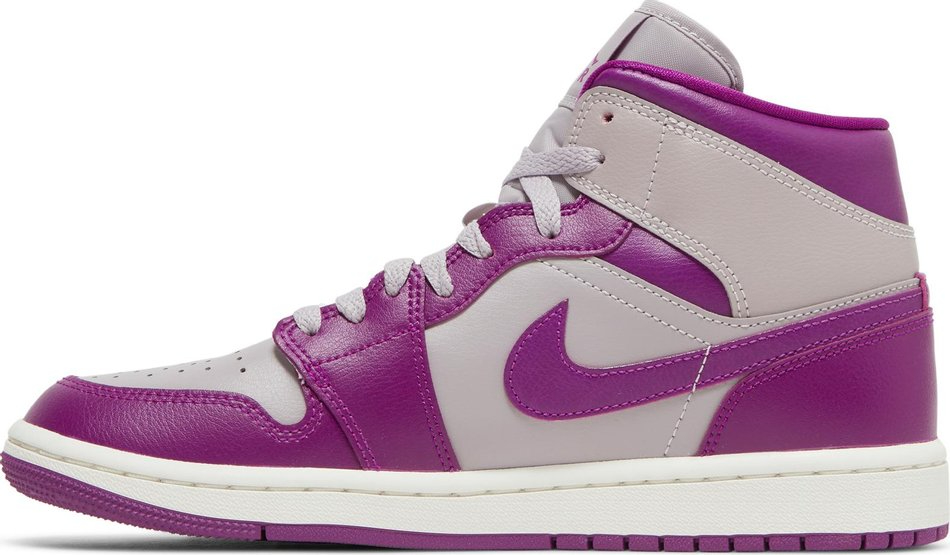 Wmns Air Jordan 1 Mid 'Magenta' BQ6472-501