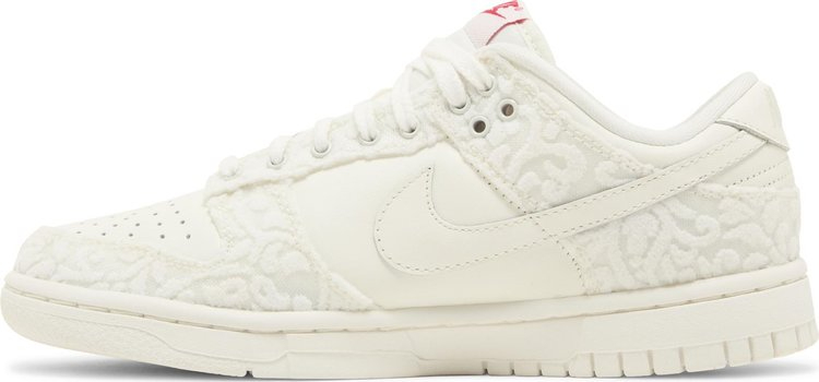 Wmns Dunk Low 'Give Her Flowers' FZ3775-133