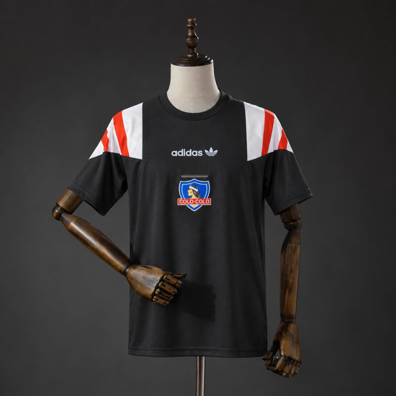 Colo Colo 26/27 EQT Black Retro Fan Jersey