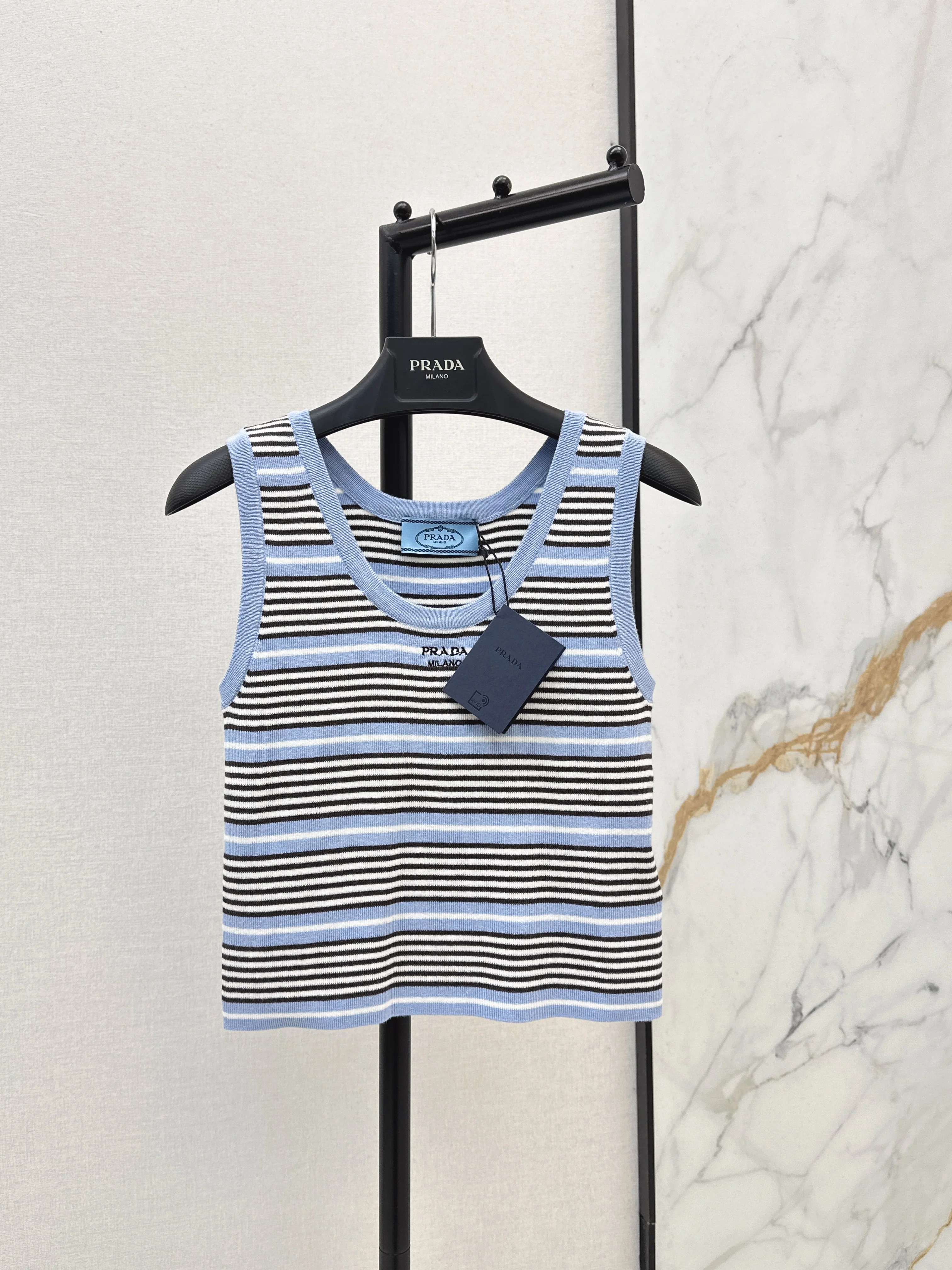 Pra NEW stripe vest