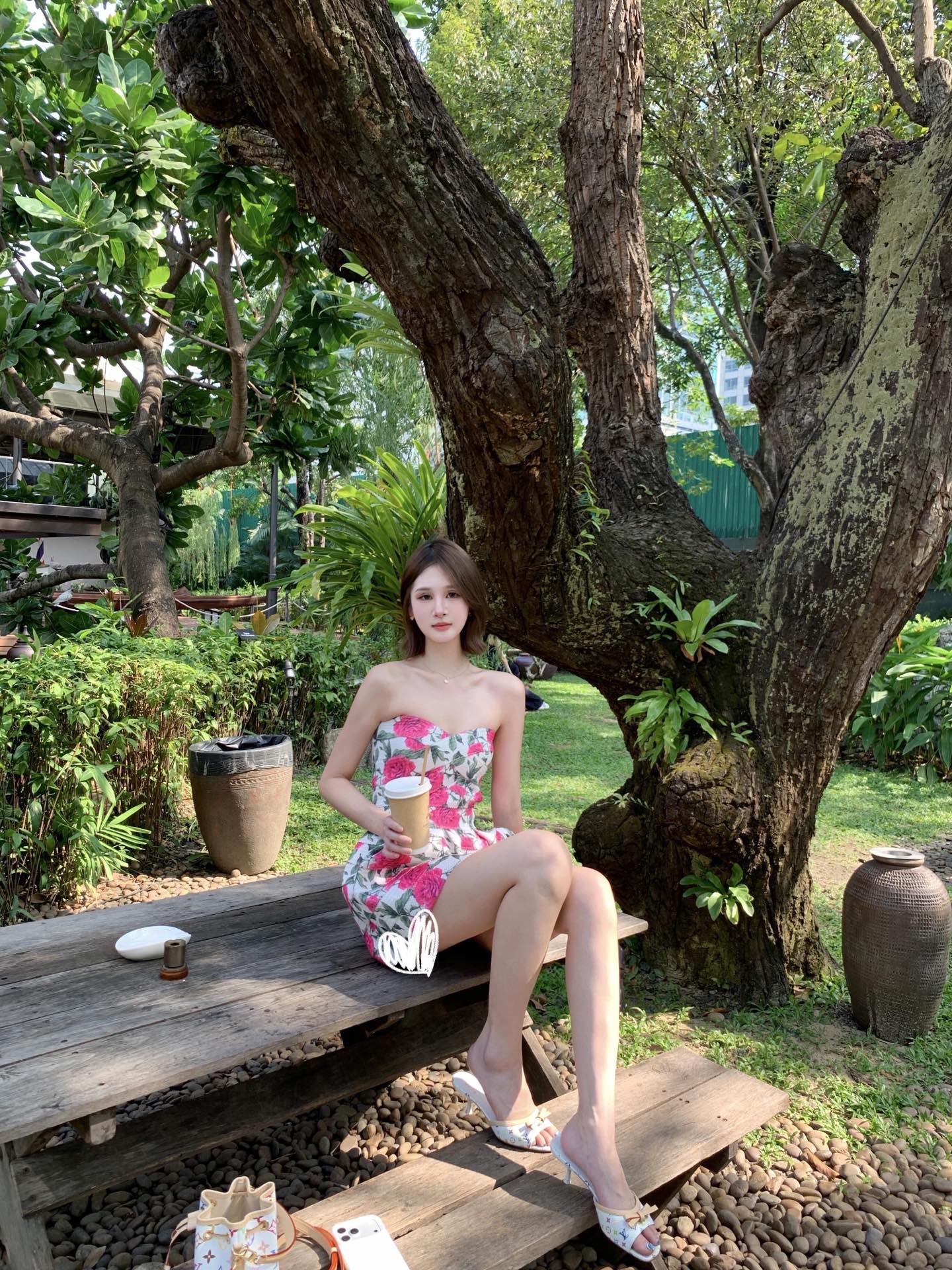 Louis New Tricolor bow kitten with sandals