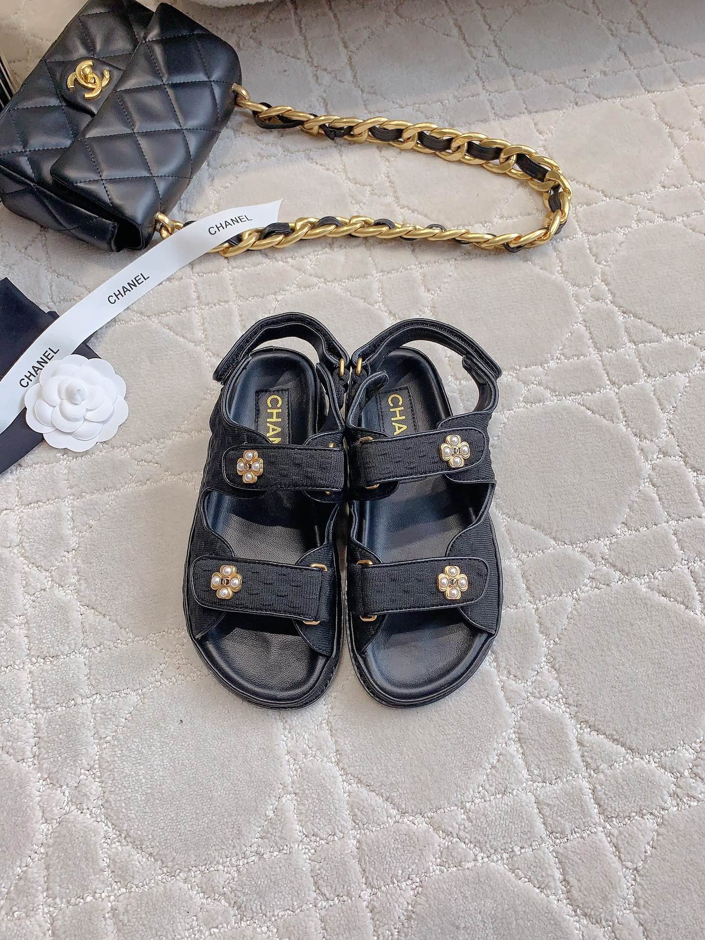 Chan New Velcro sandals