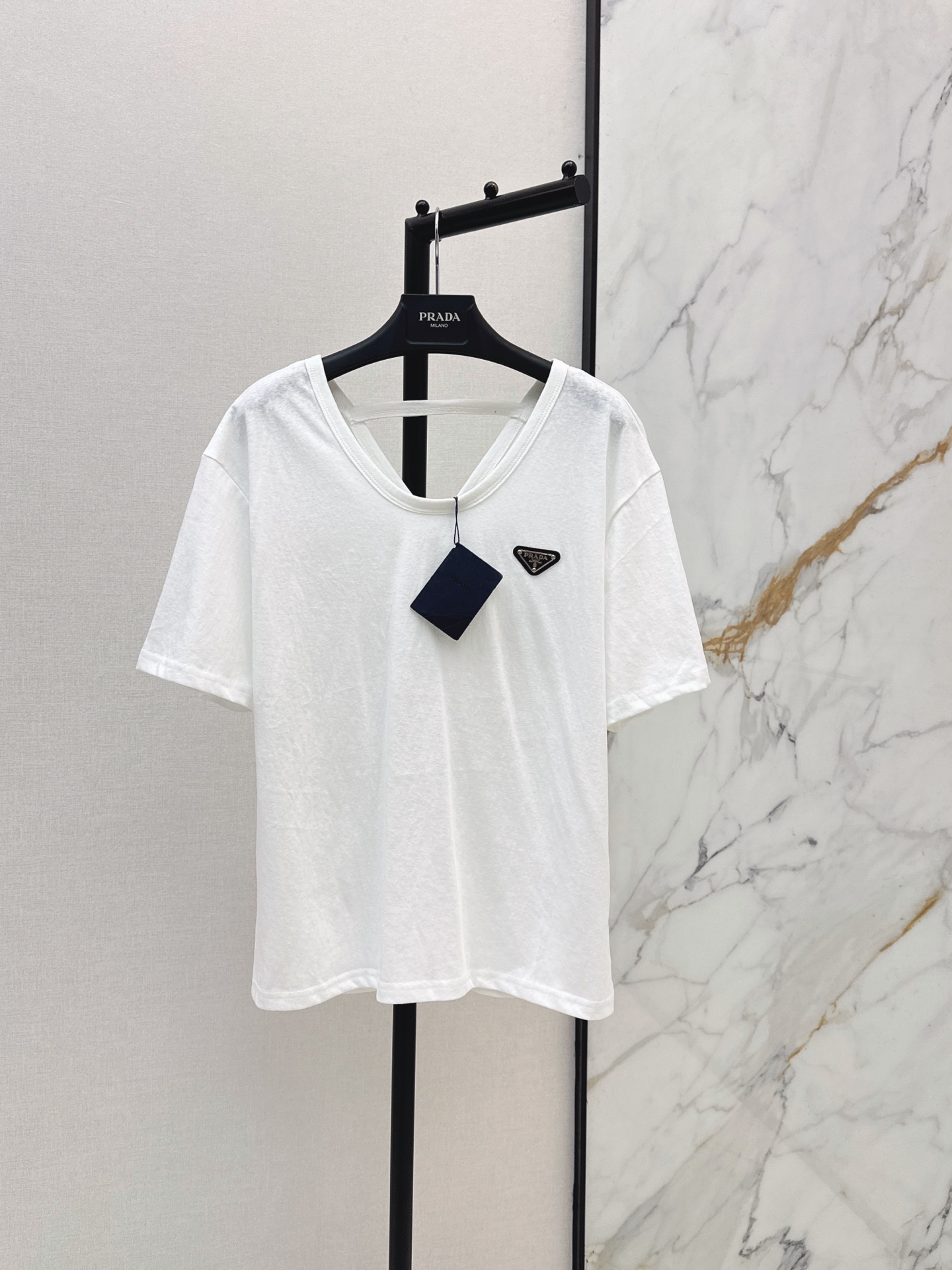 Pra New V-neck T-shirt