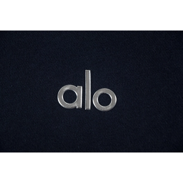 alo yoga Accolade Sweatshirt  501 dark blue
