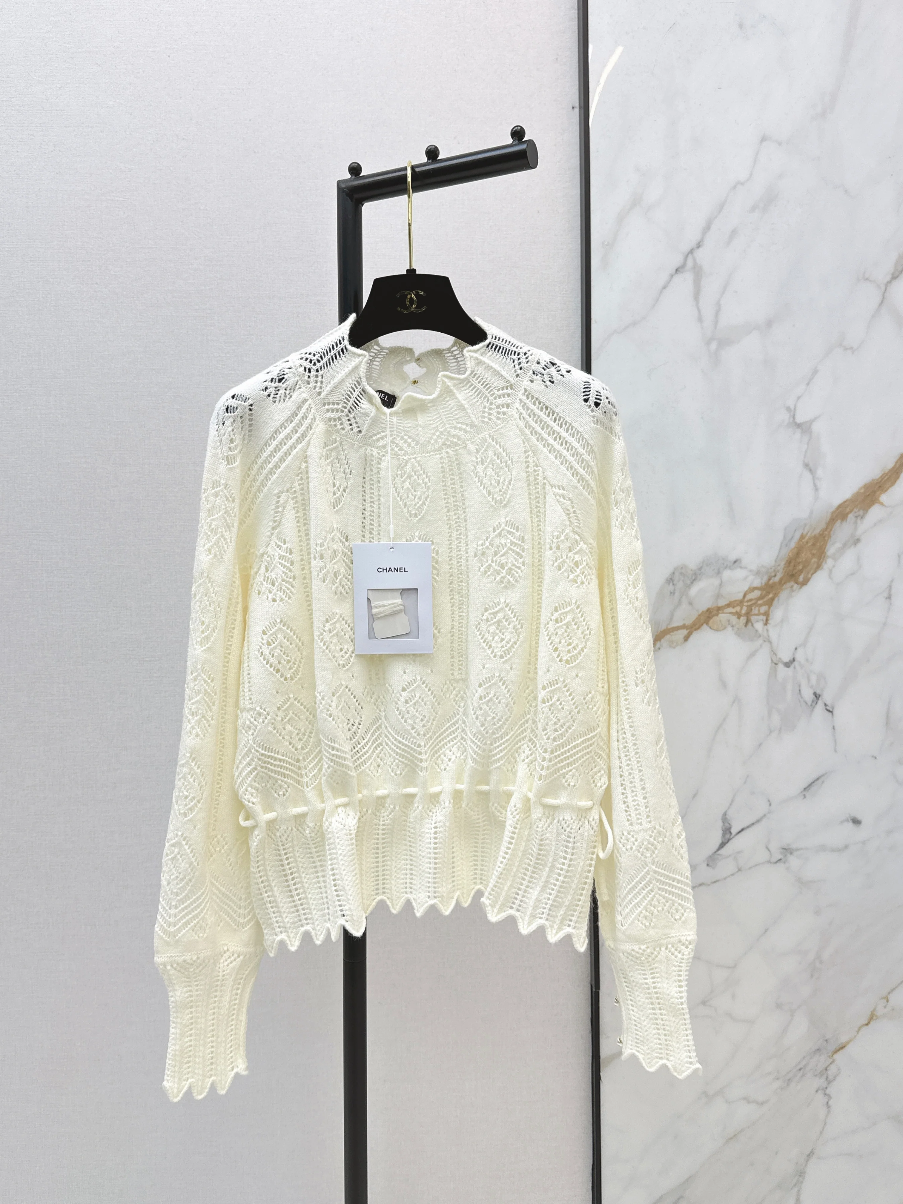 Chan NEW shollow cable knitwear