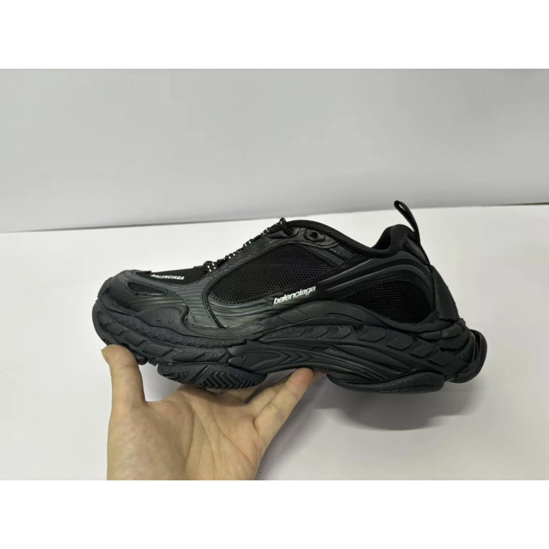 Balenciaga RUNNER  Triple S.2 Sneaker in Black  865849WTRS21011