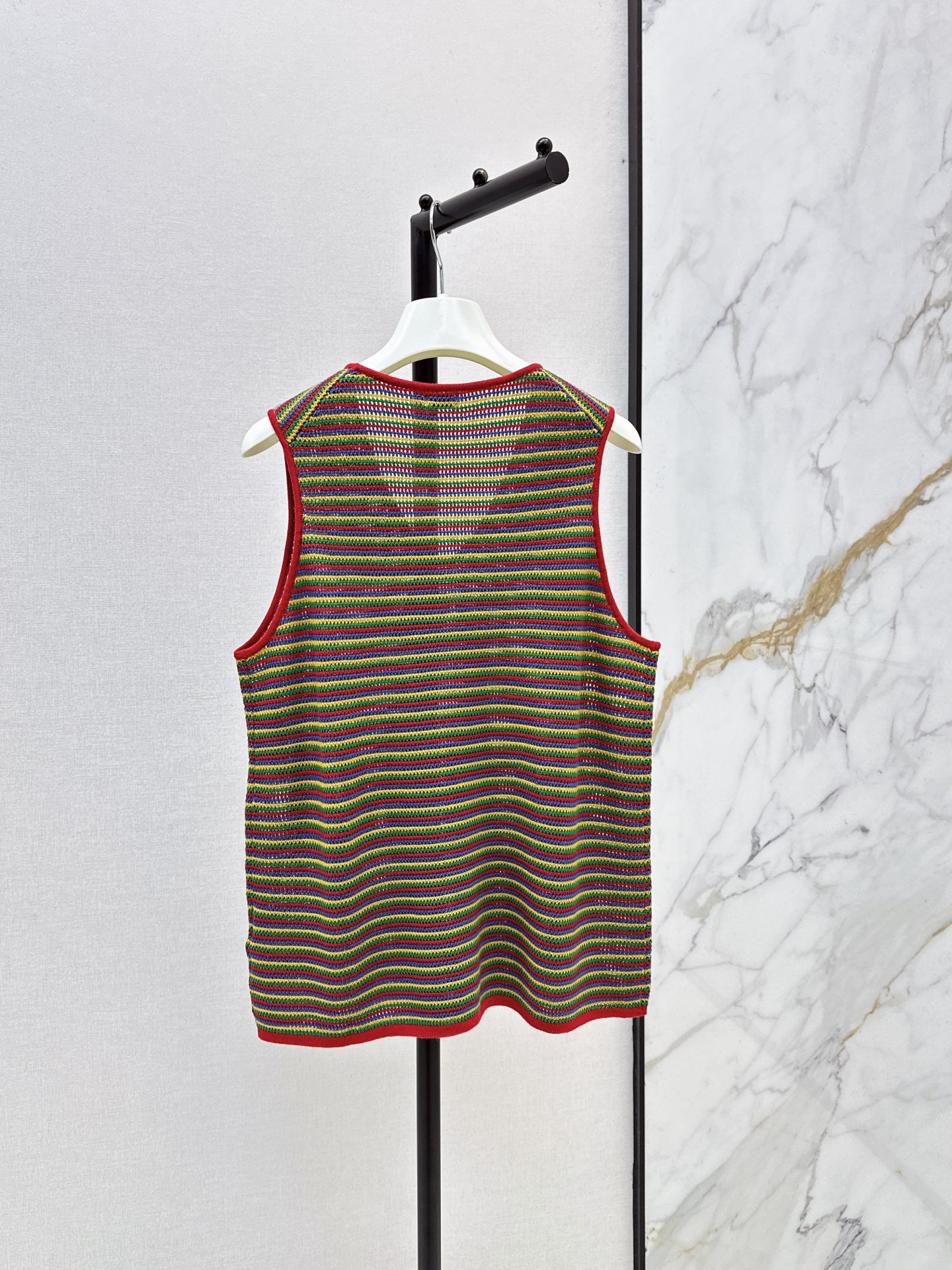 Loe New Colorblock Stripe V-Neck Sleeveless Knit