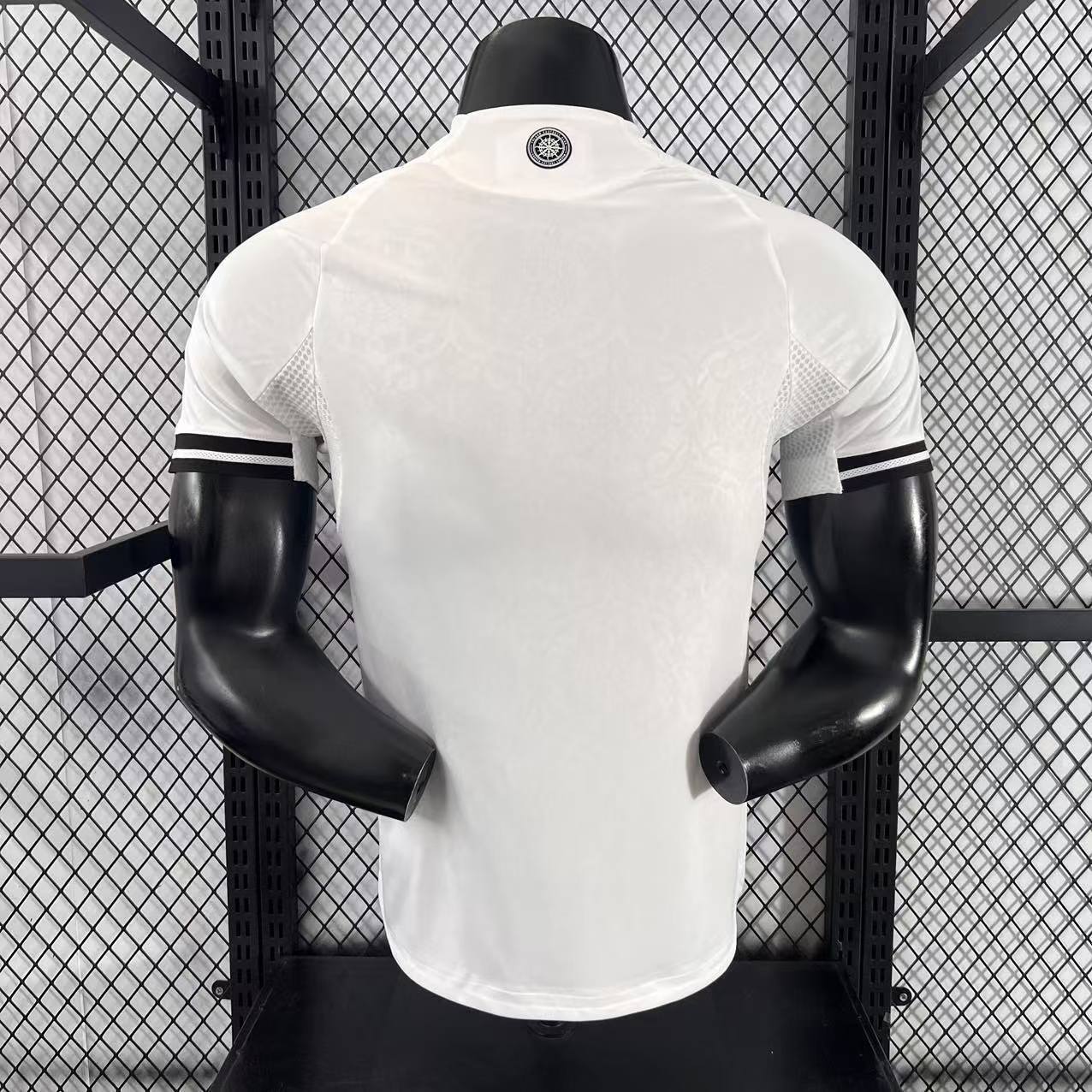 Fulham Home Man Player Jersey 25/26