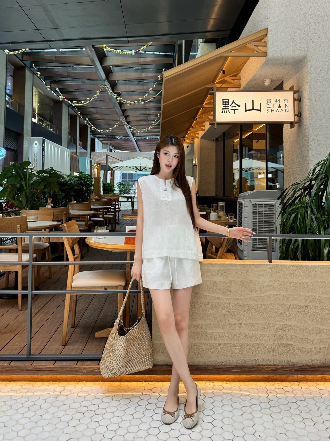Chan New Drawstring wide-leg shorts