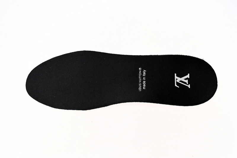 Pkkicks God Batch LOUIS VUITTON Trainer All Black Embossing 1AARER