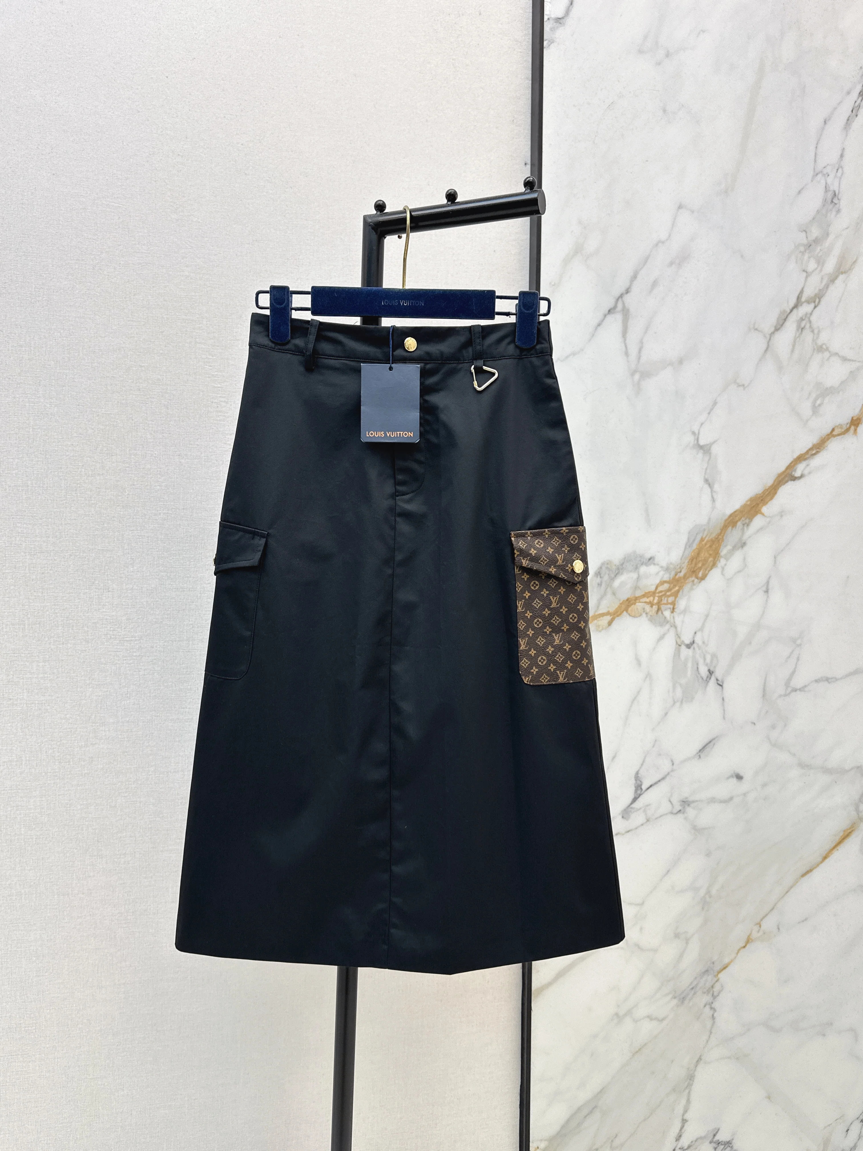 Louis NEW pocket appliqué skirt