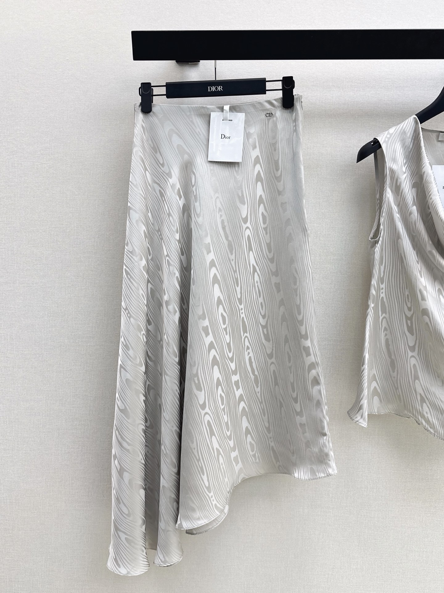 CD New Jacquard Silk Asymmetrical Skirt