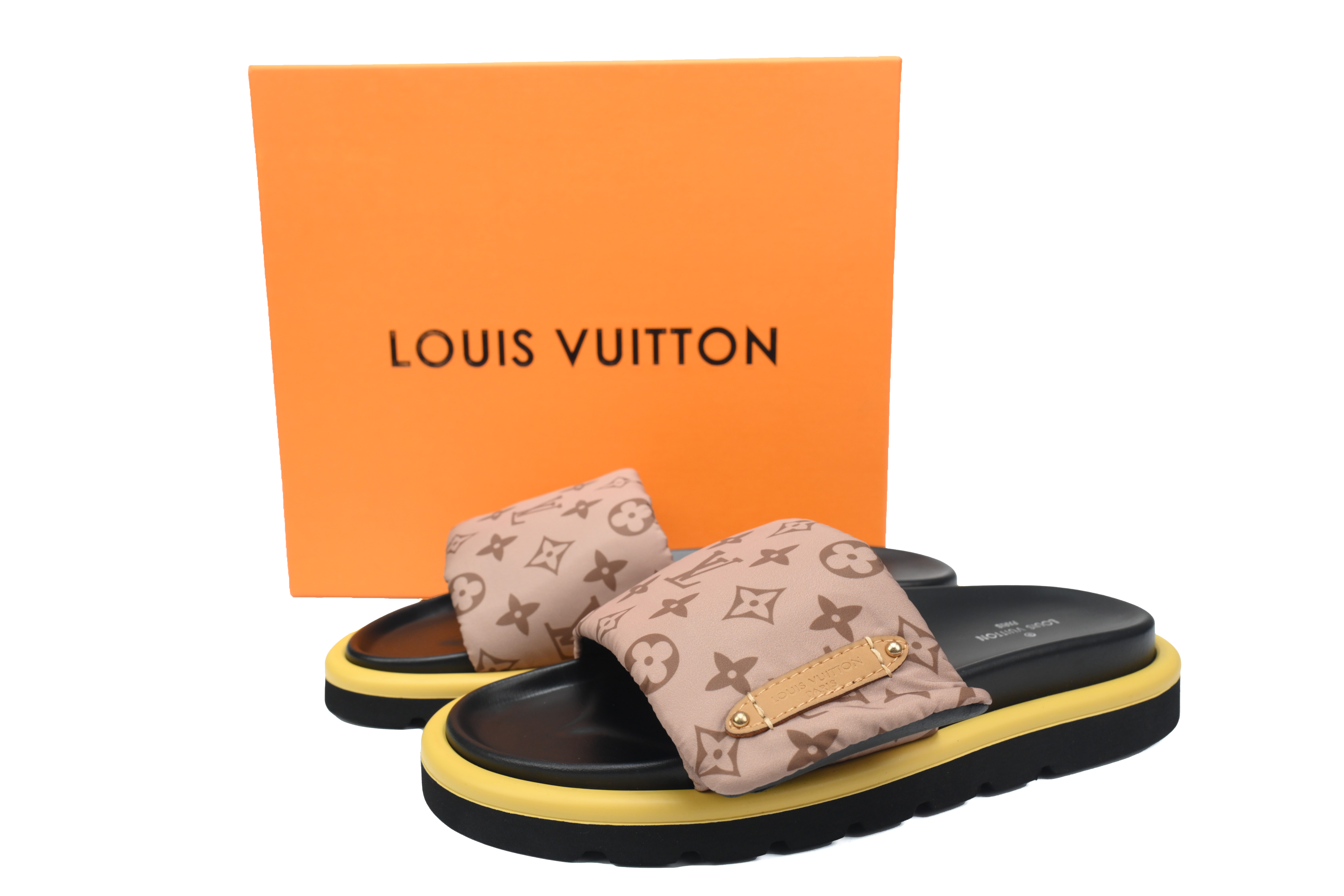 Pkkicks God Batch LOUIS VUITTON Pool Pillow Comfort Light Brown