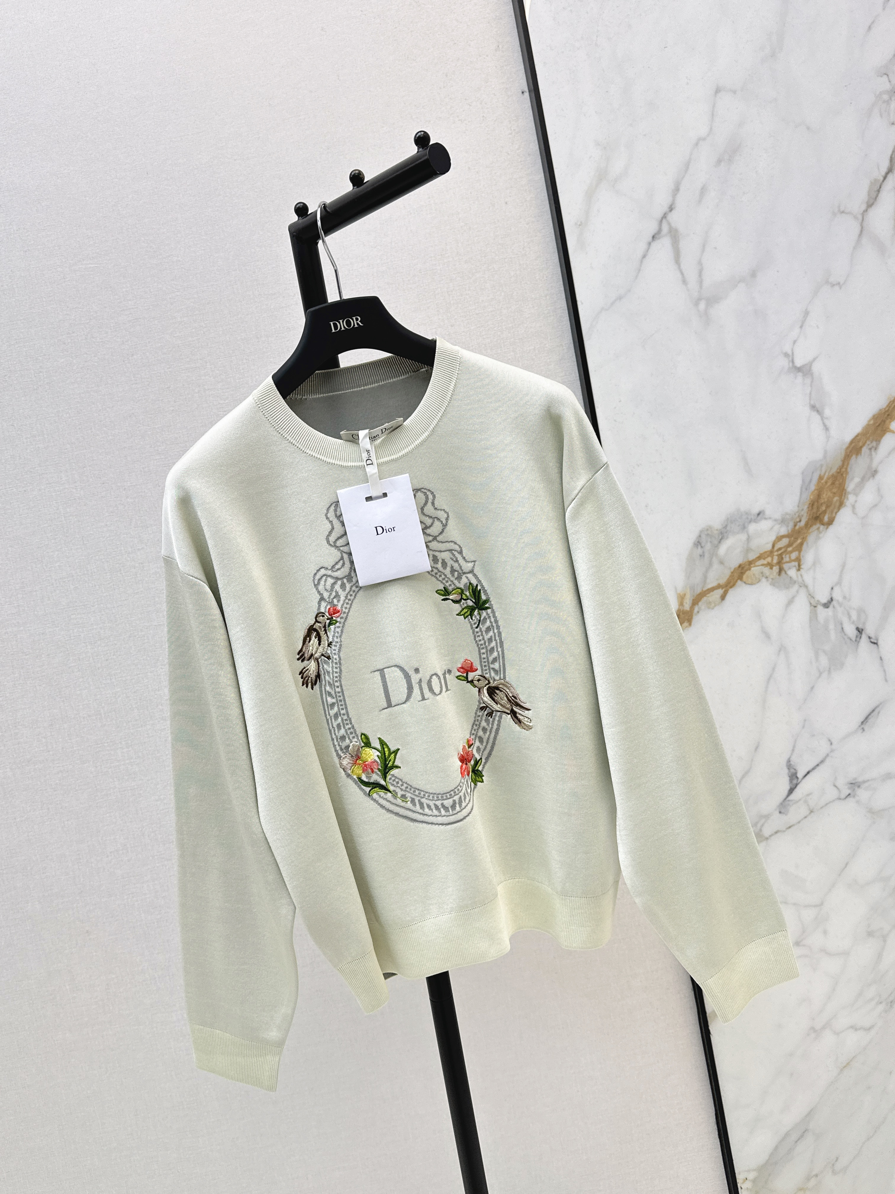 CD New embroidery sweater