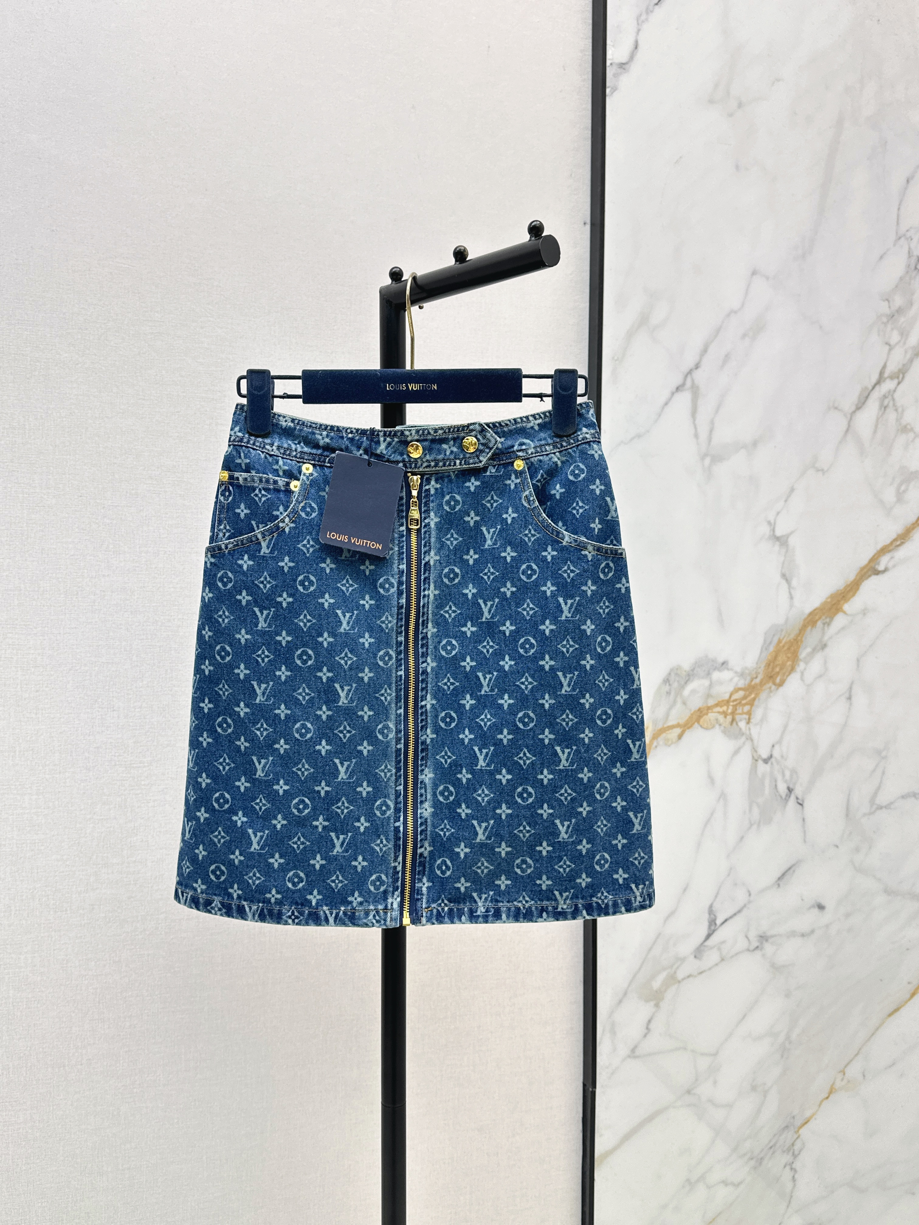 Louis New denim skirt