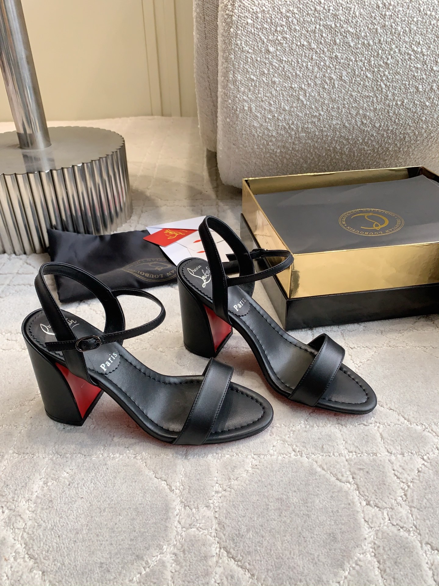 Christian NEW  Red high-heeled shoes