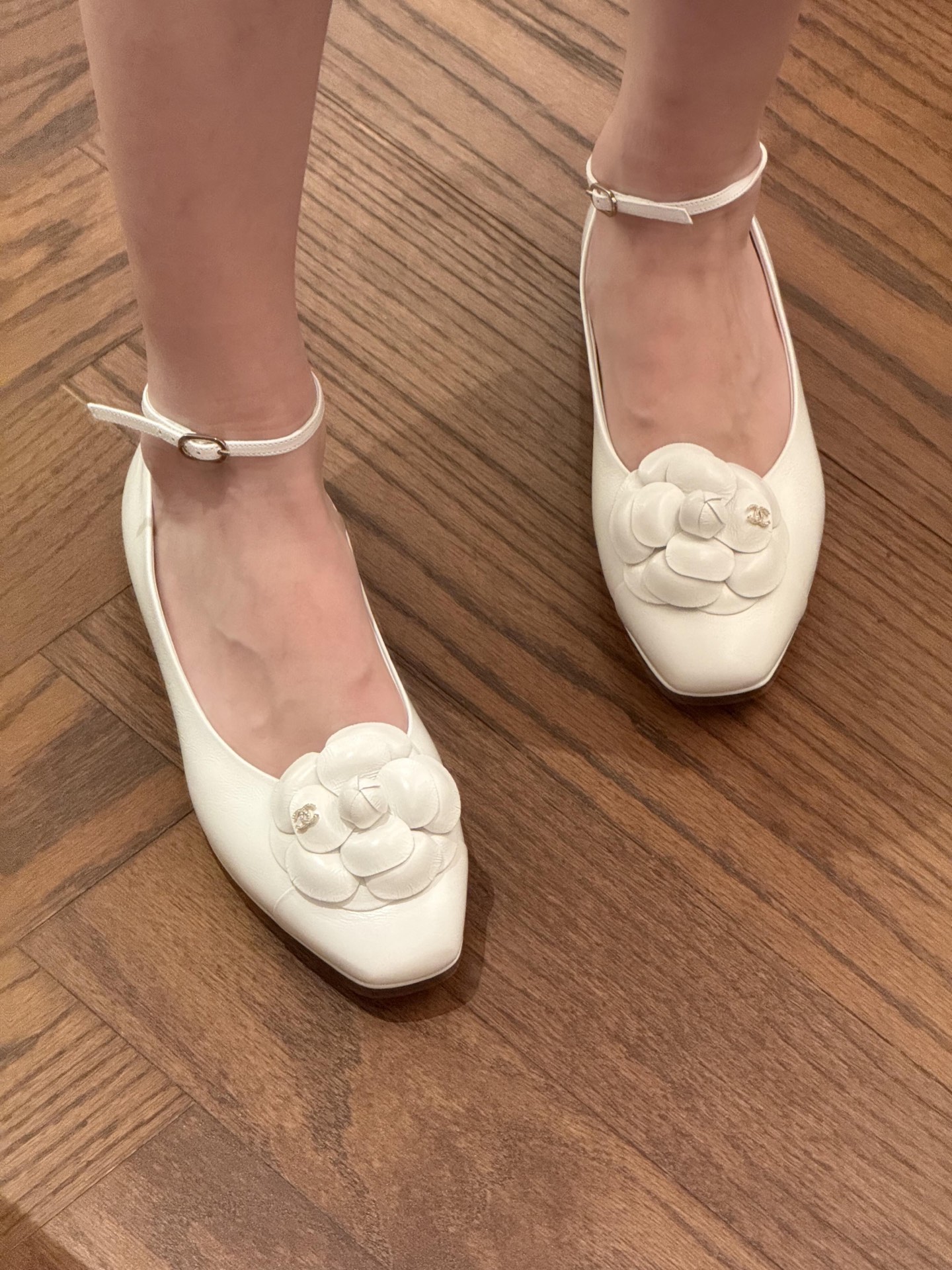 Chan New Camellia Small Square Toe Flat Shoes