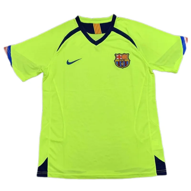 2005/06 Barcelona Ronaldinho #10 Retro Away Jersey