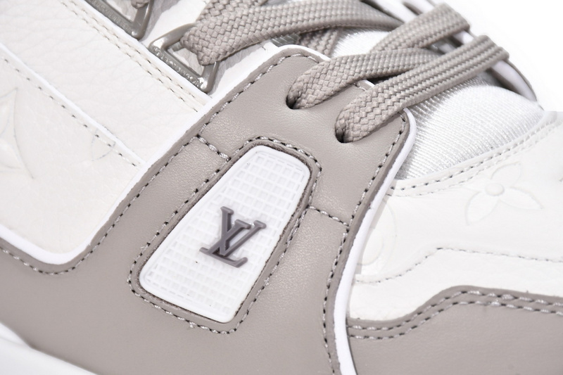 Pkkicks God Batch LOUIS VUITTON Trainer Grey White VL1210