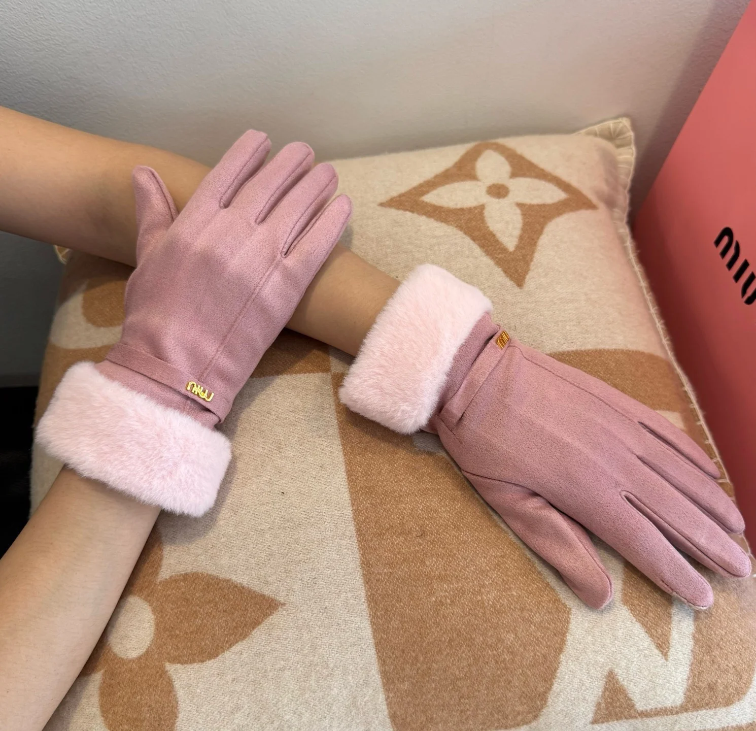 Miu New Sheepskin gloves