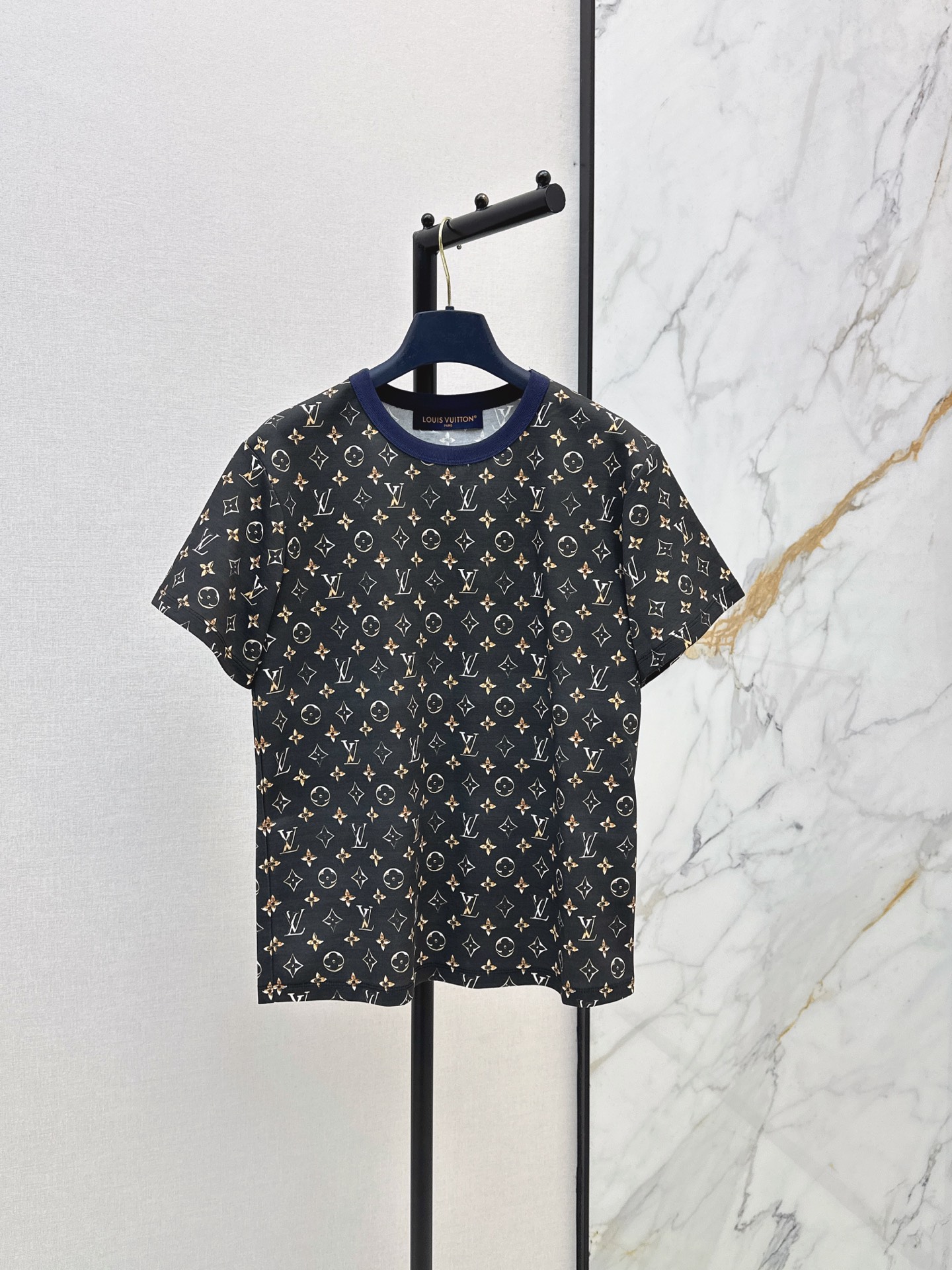 Louis New T-shirt