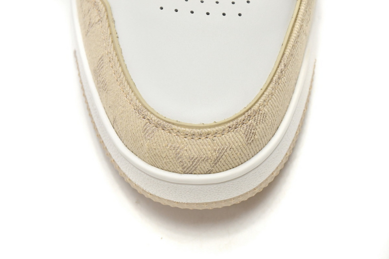 Pkkicks God Batch LOUIS VUITTON Trainer Beige Cloth Cover GO0220