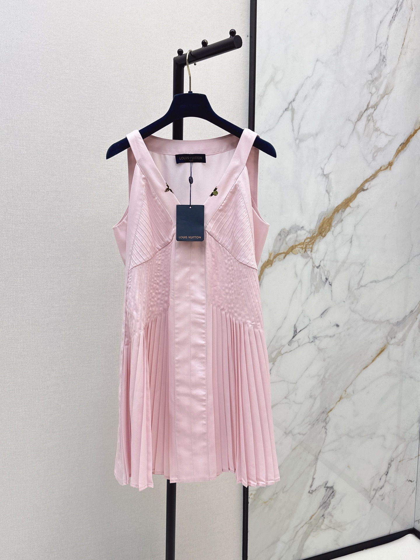 Louis New V-neck Pleated Vest Dress