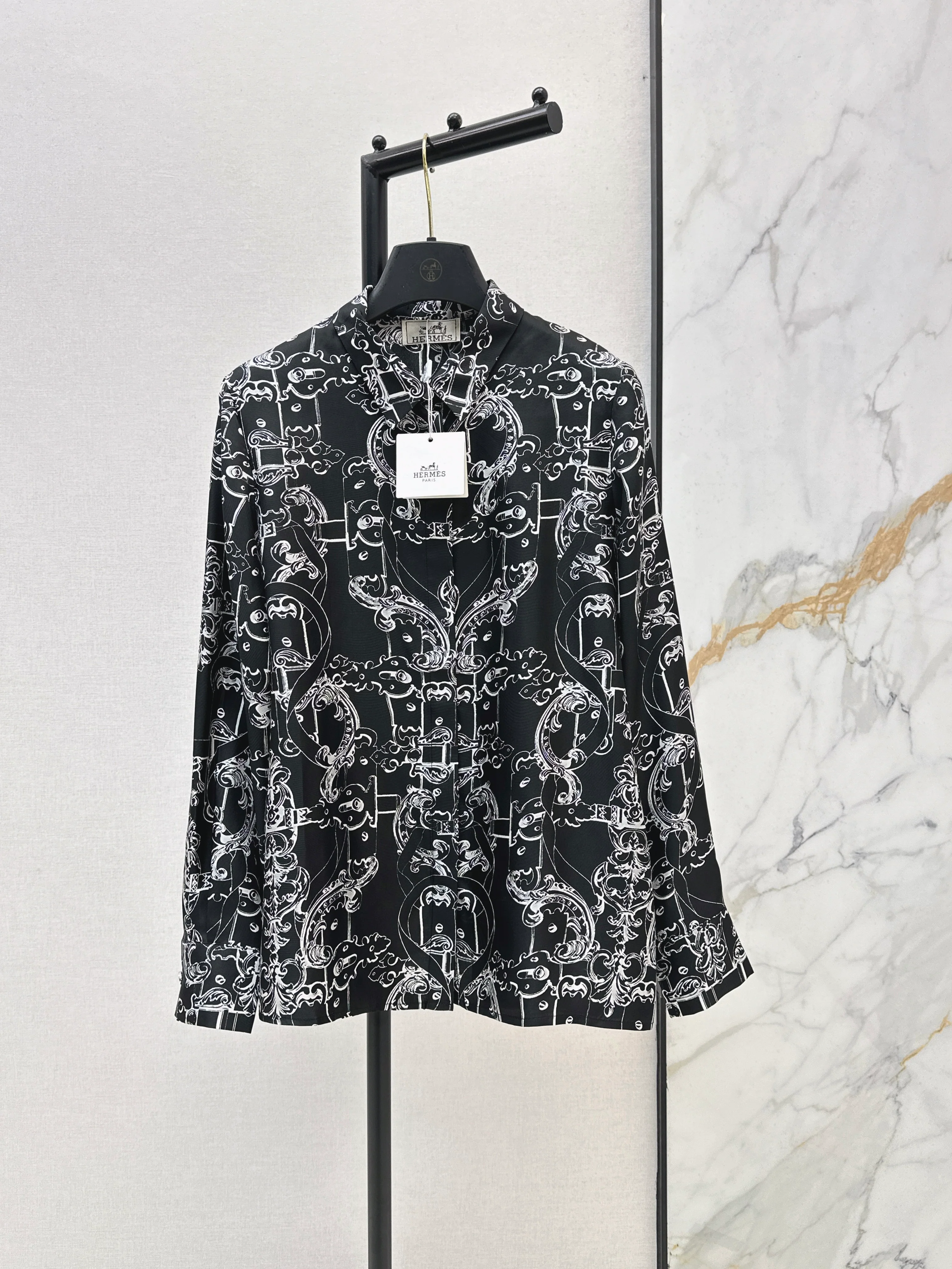 Herm NEW print silk shirt