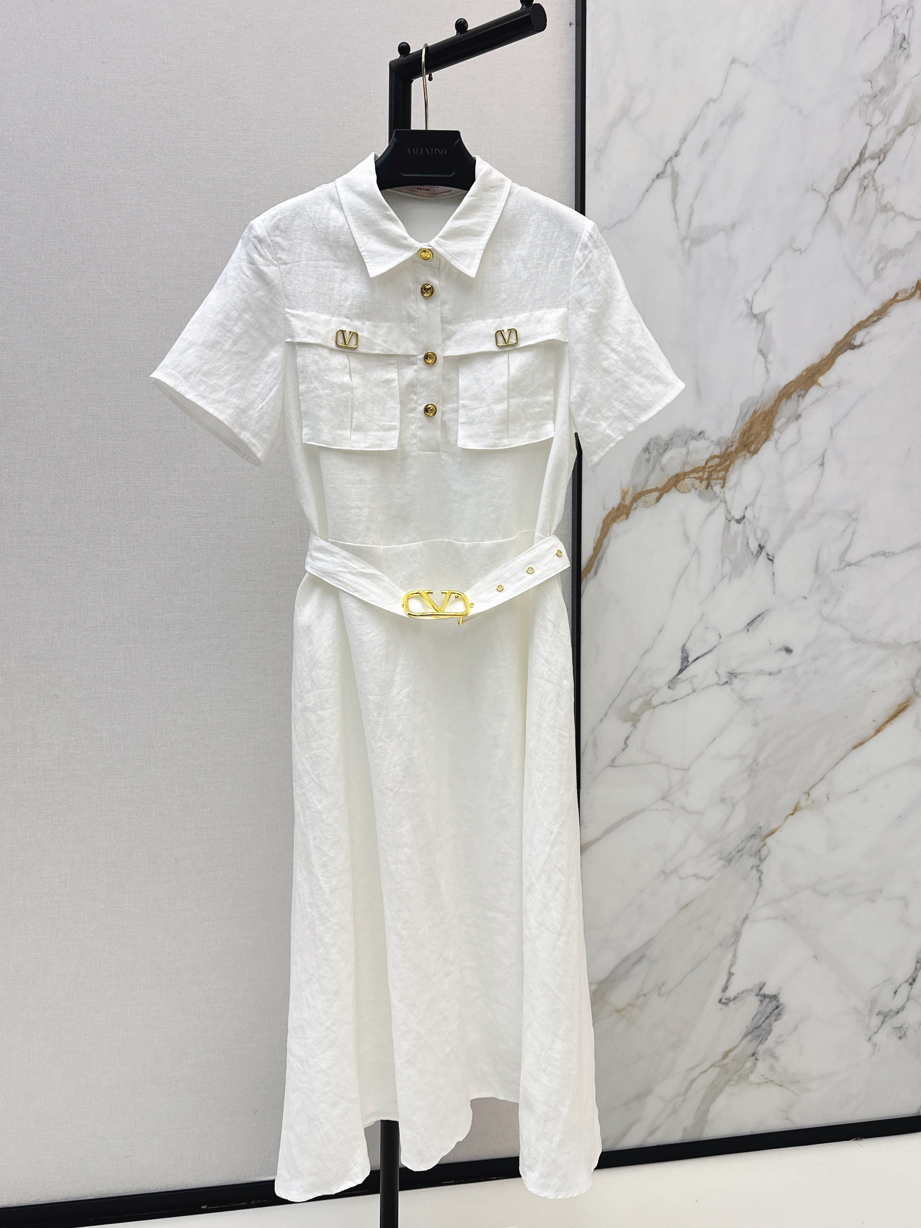Val New sleeveless dress