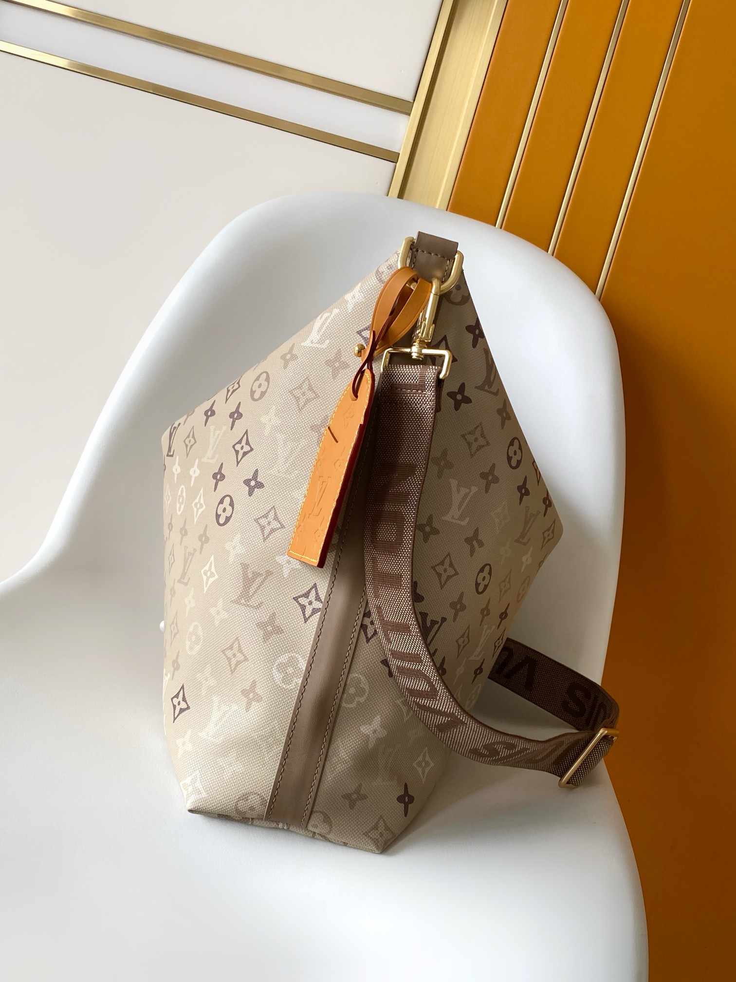Louis New METIS BAG