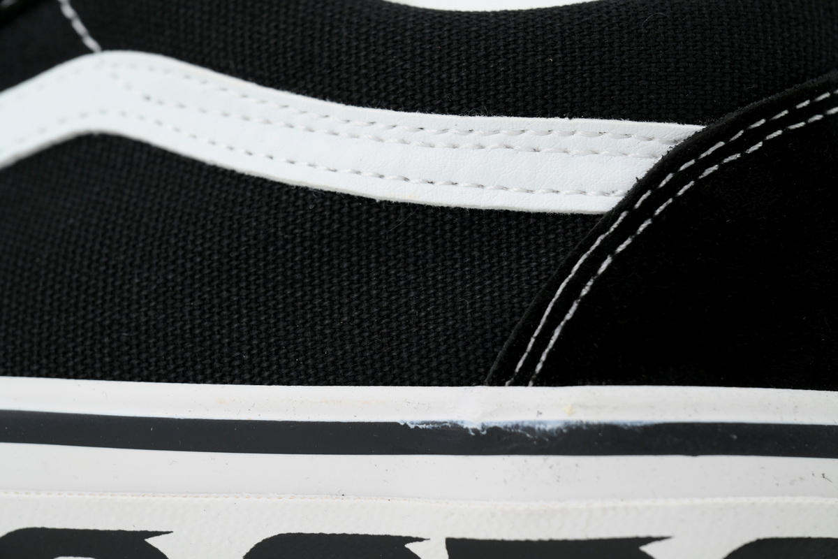 Comme des Garçons x Vans OG Old Skool LX 'Sidewall' VN0A4P3X60E