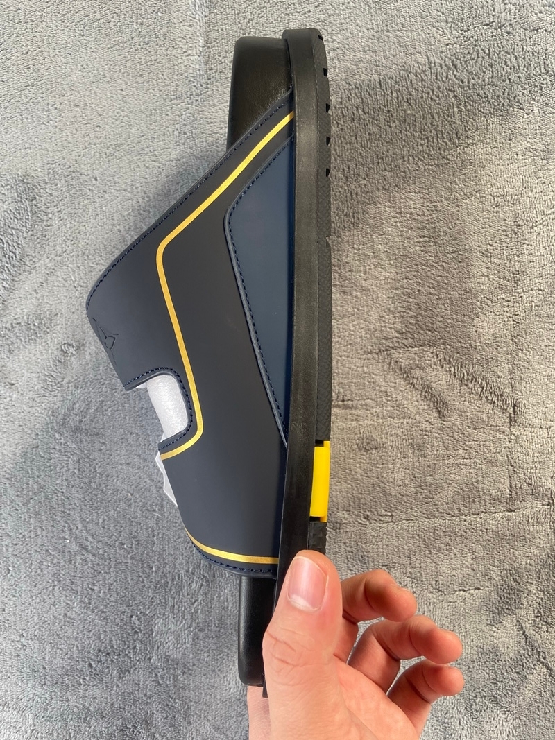 Pkkicksstockx LOUIS VUITTON Trainer Black Yellow