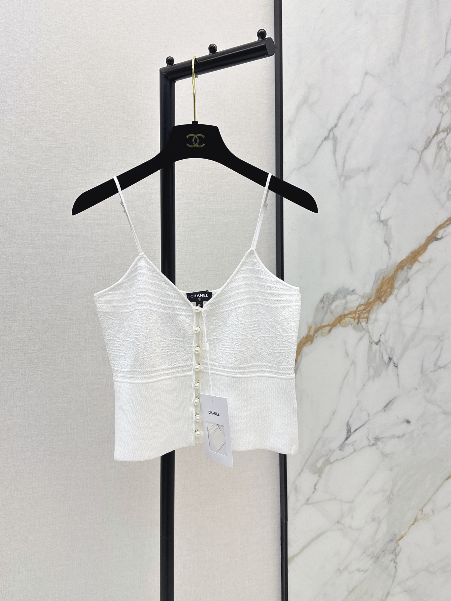 Chan New V-neck knitted camisole
