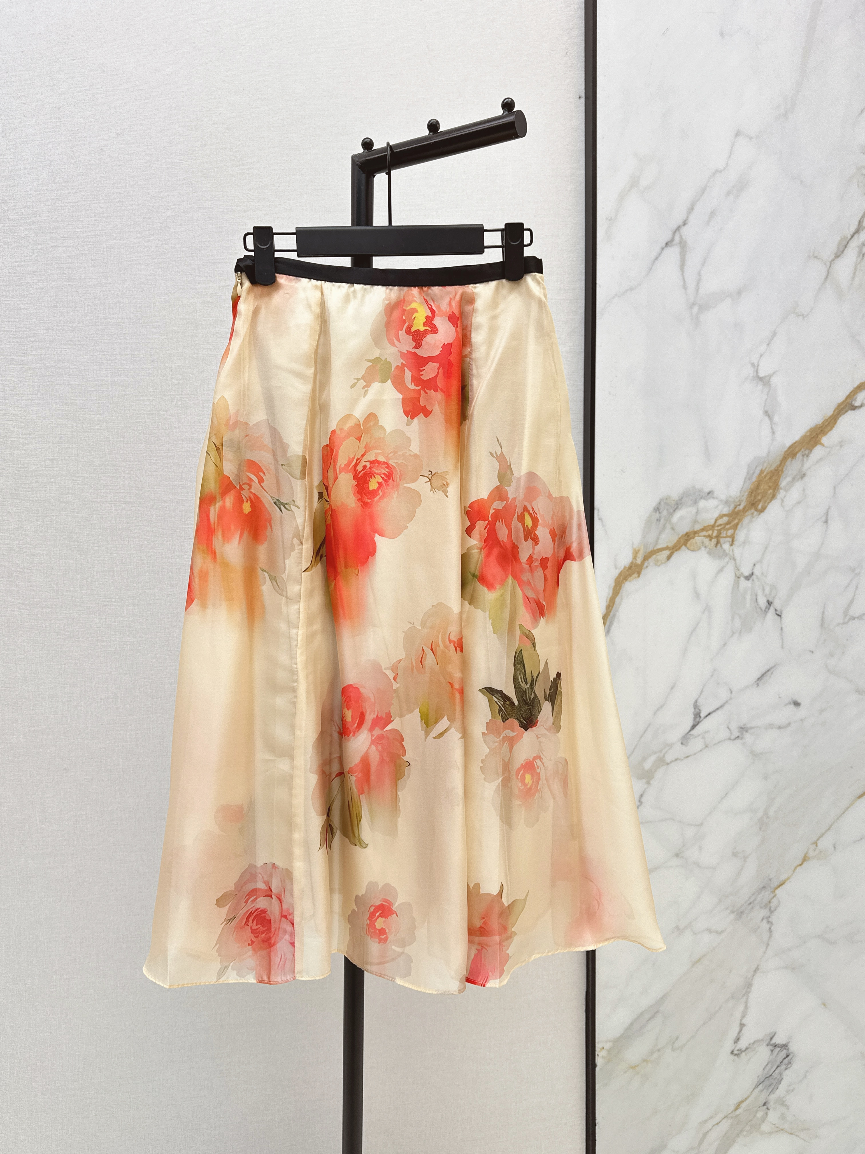 CD New floral skirt