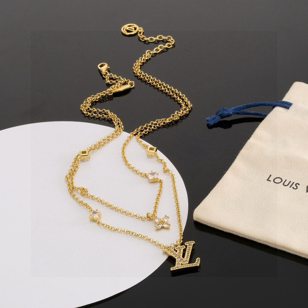 Louis New necklace