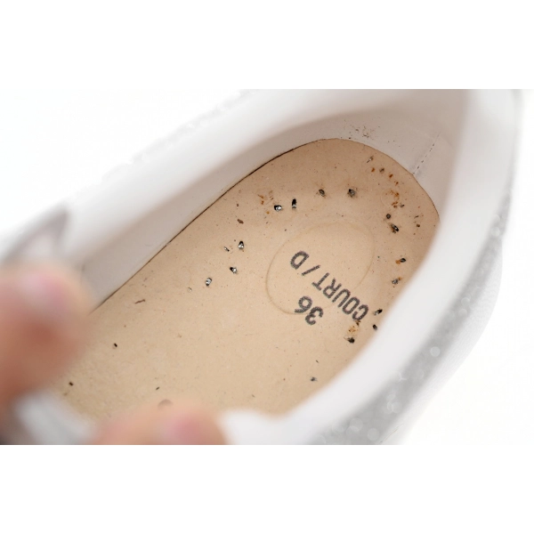 Alexander McQueen Sneaker Loose Drilling