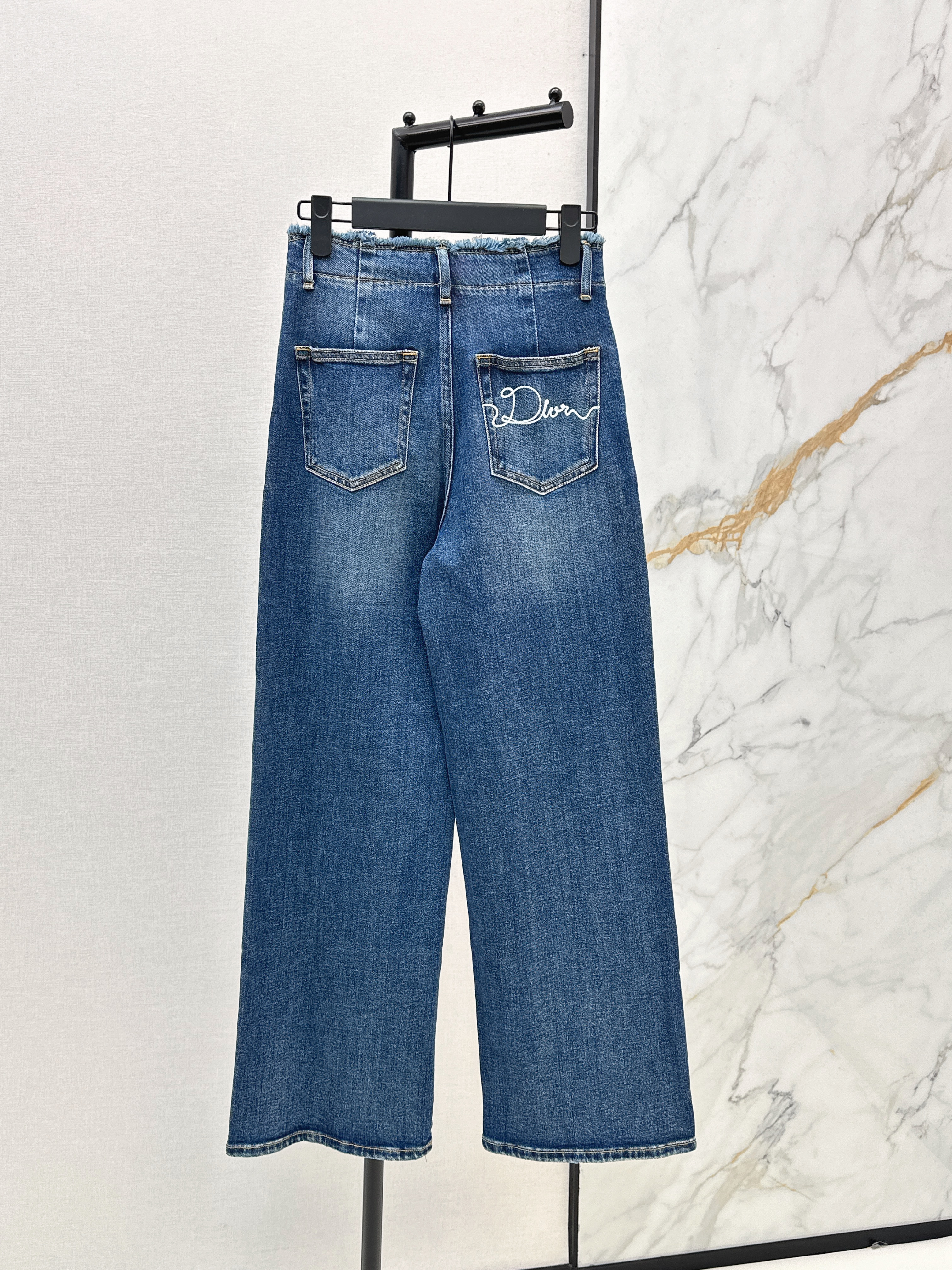 CD New straight jeans