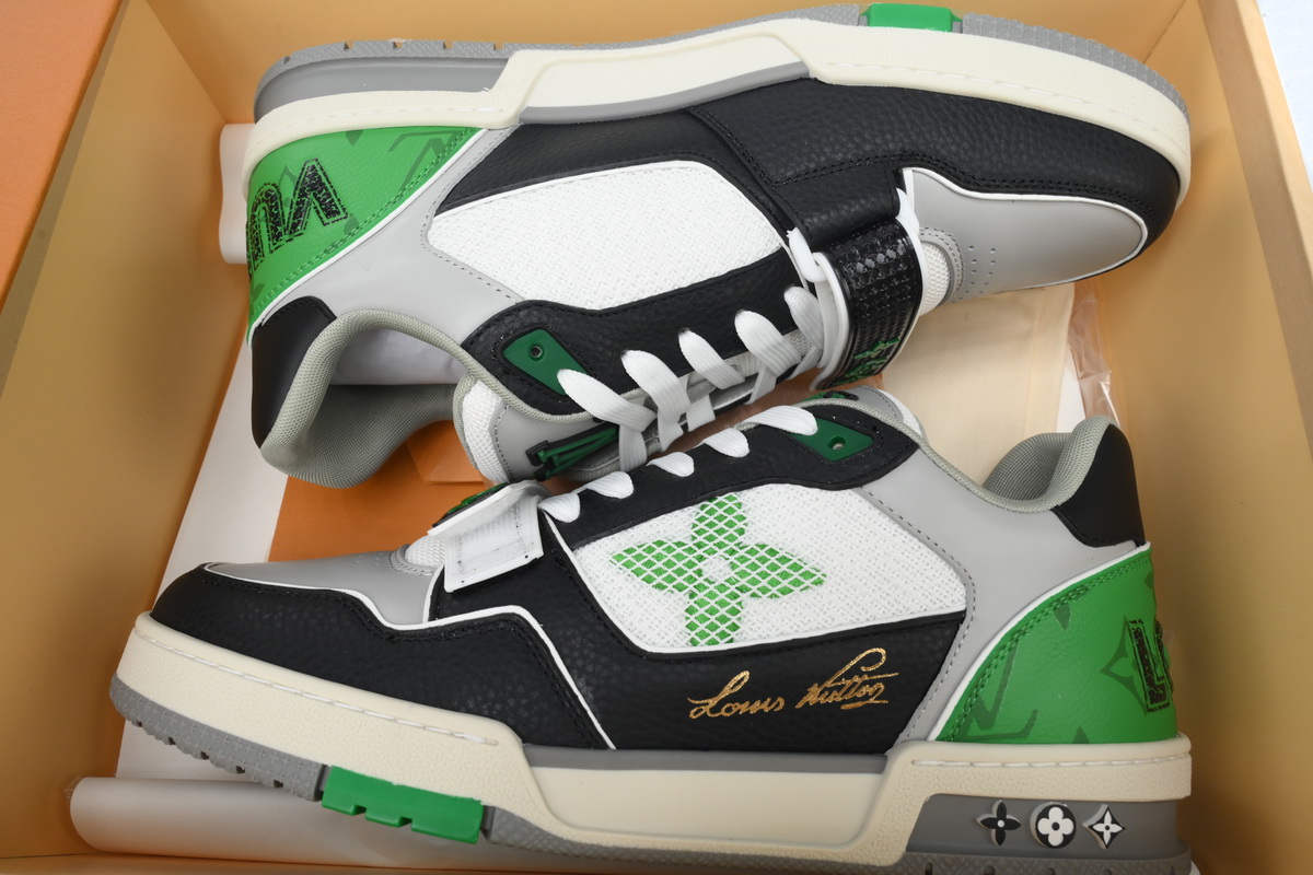 Pkkicks God Batch LOUIS VUITTON Trainer Black Green