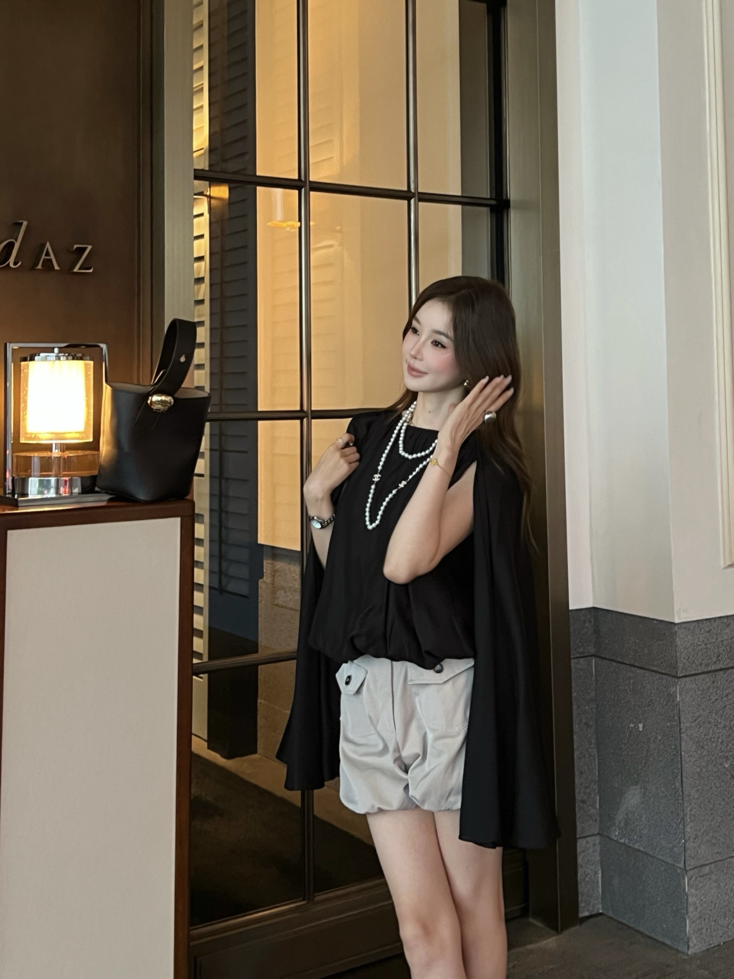 Chan New Cape Sleeve Round Neck Top