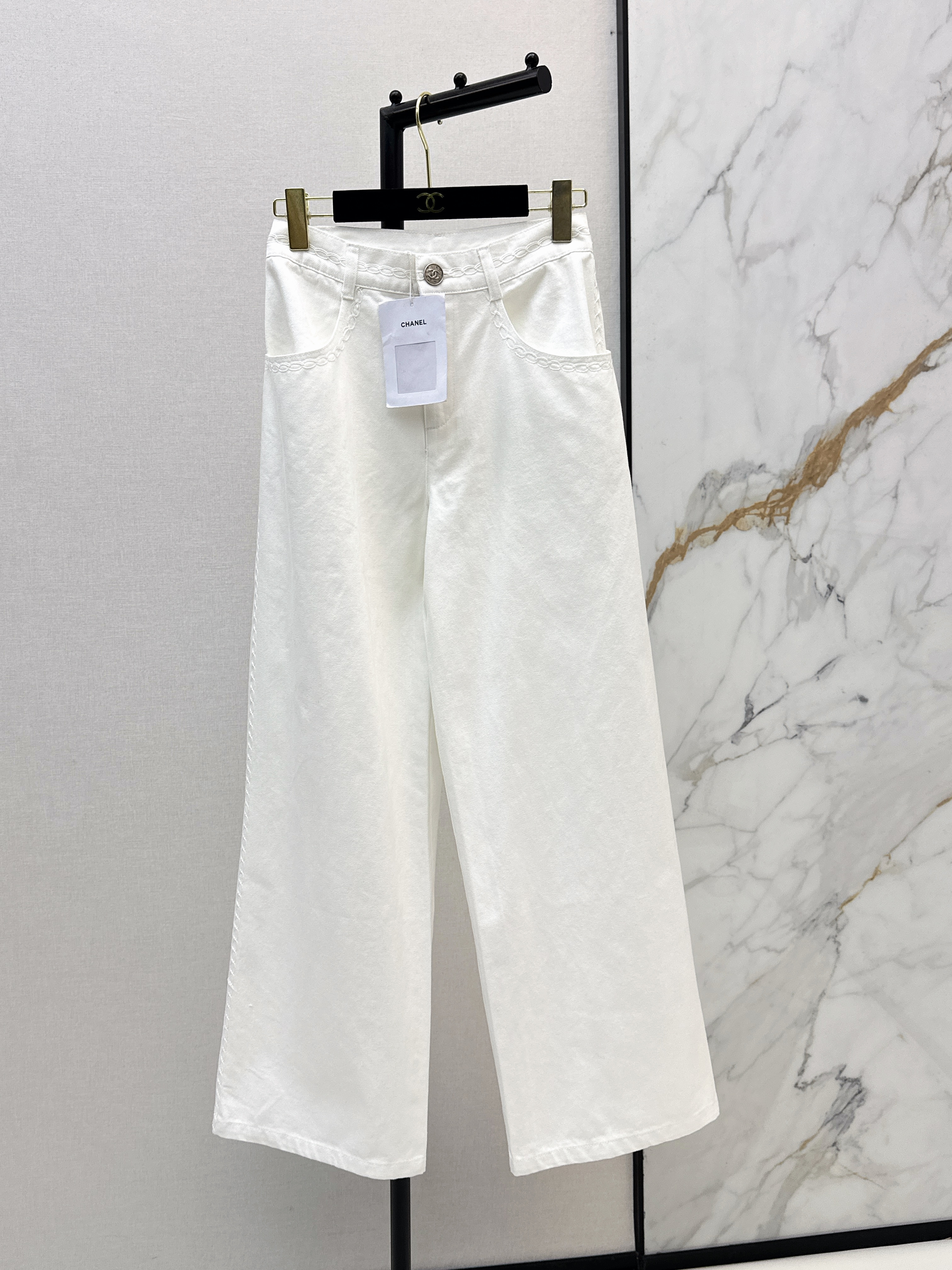 Chan New wide-leg jeans