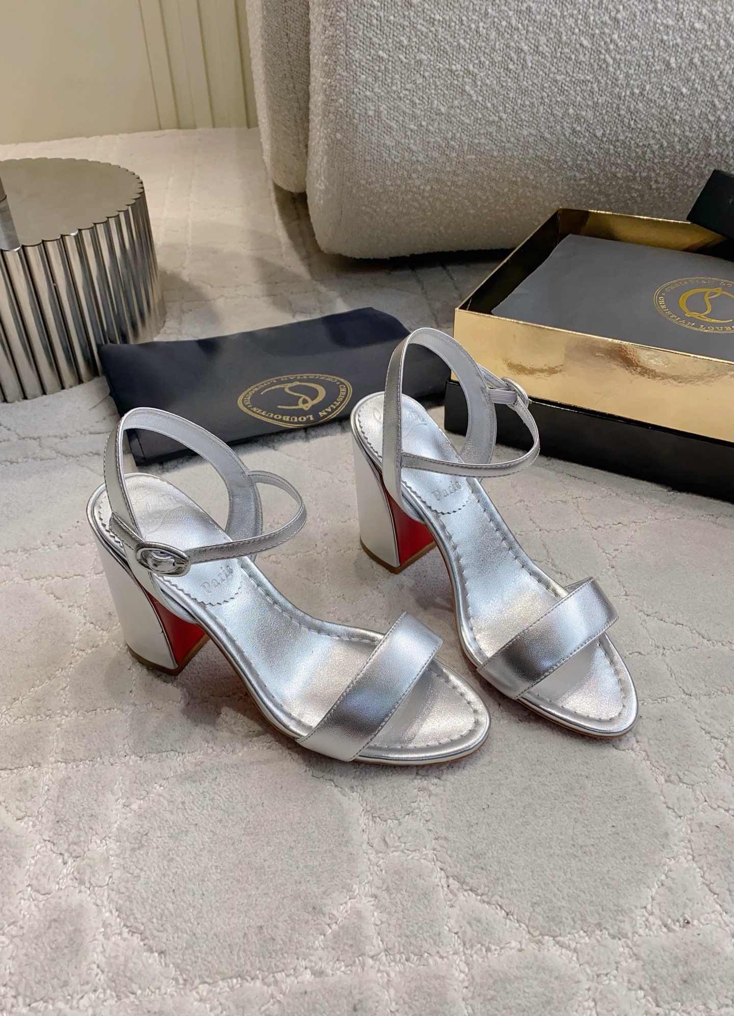 Christian NEW  Red high-heeled shoes